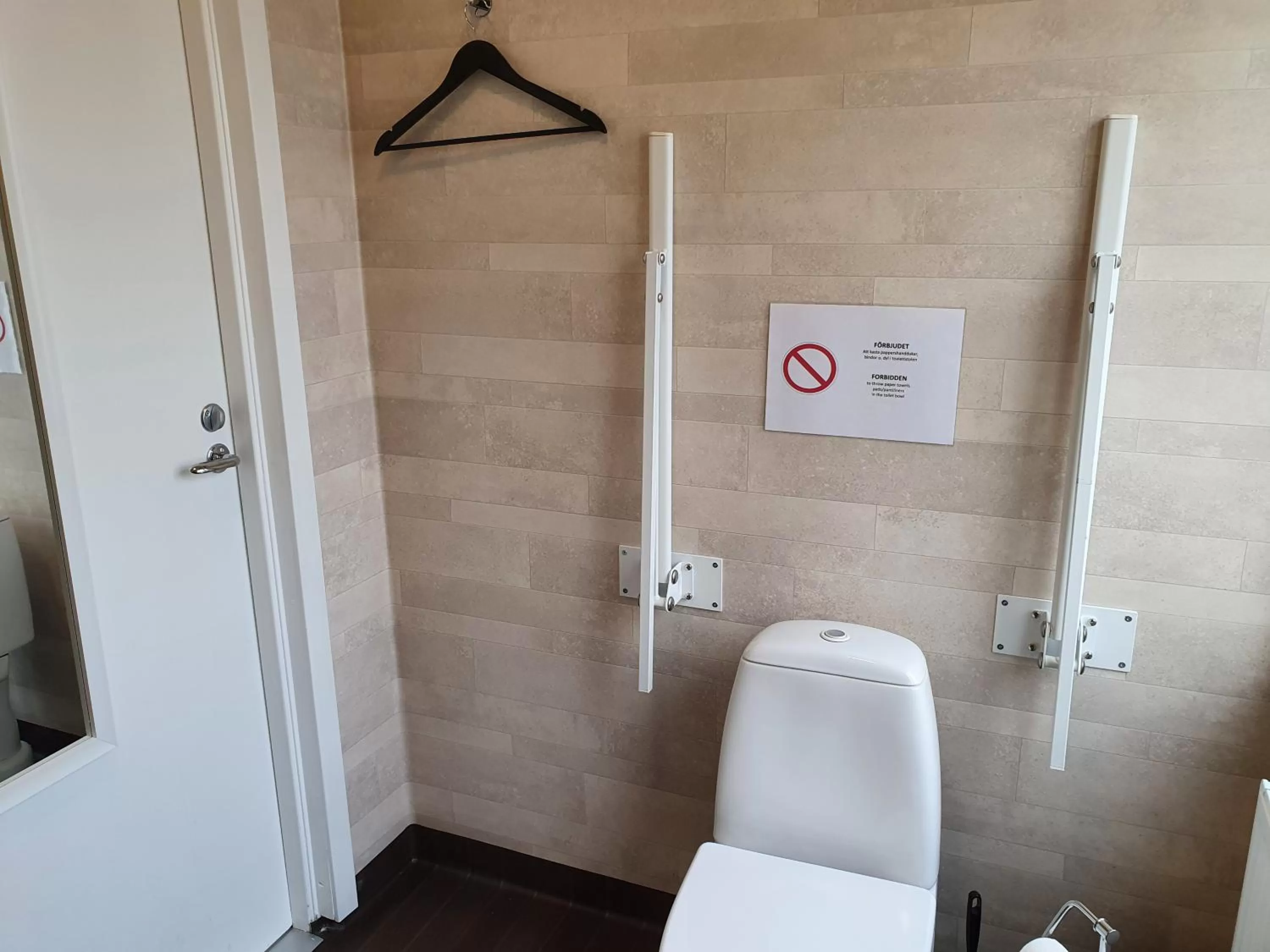 Toilet in Brukshotellet Skinnsberg