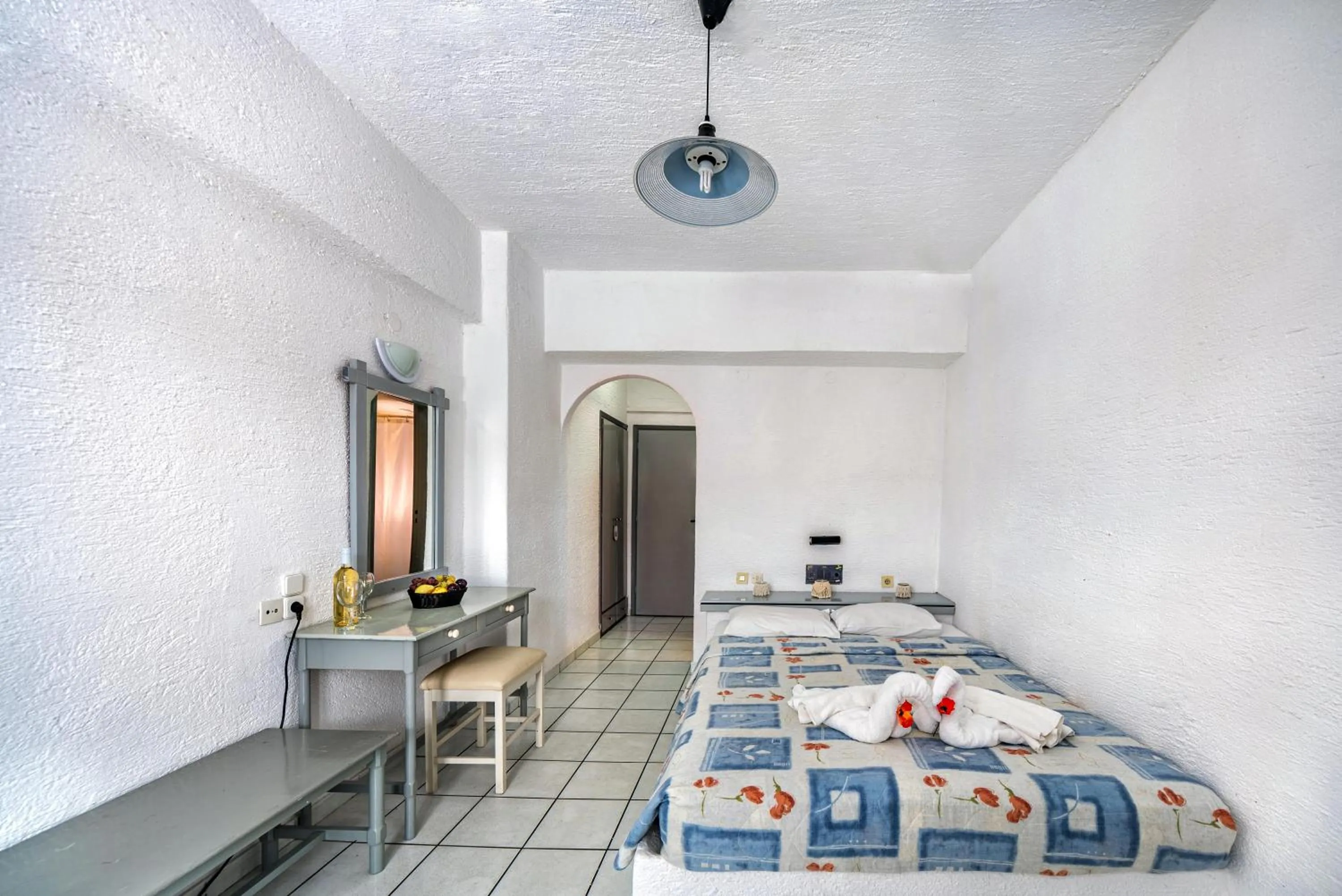 Photo of the whole room, Bed in Hotel Iro