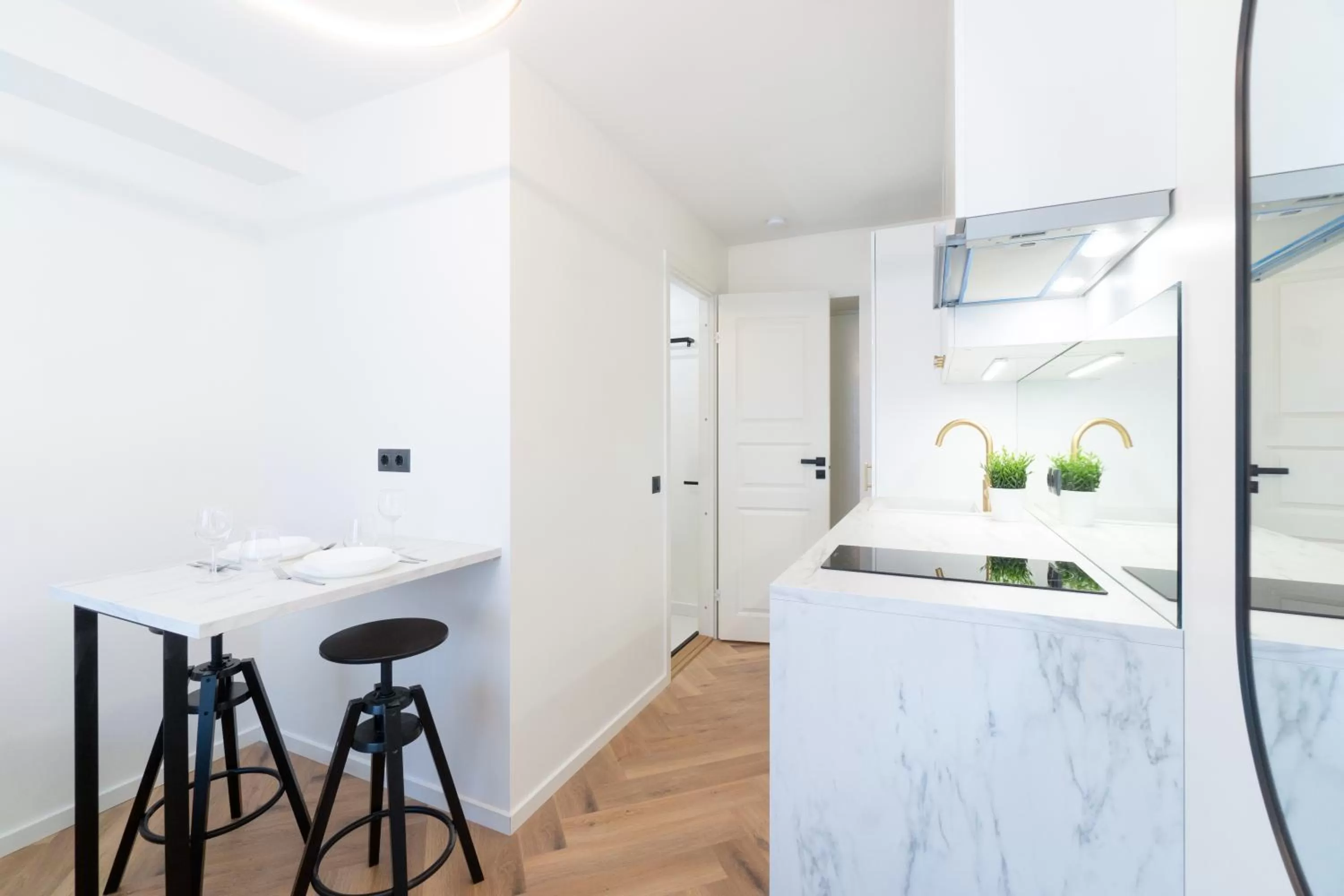 Kitchen or kitchenette in Tallinn Airport Studios by Revalhome