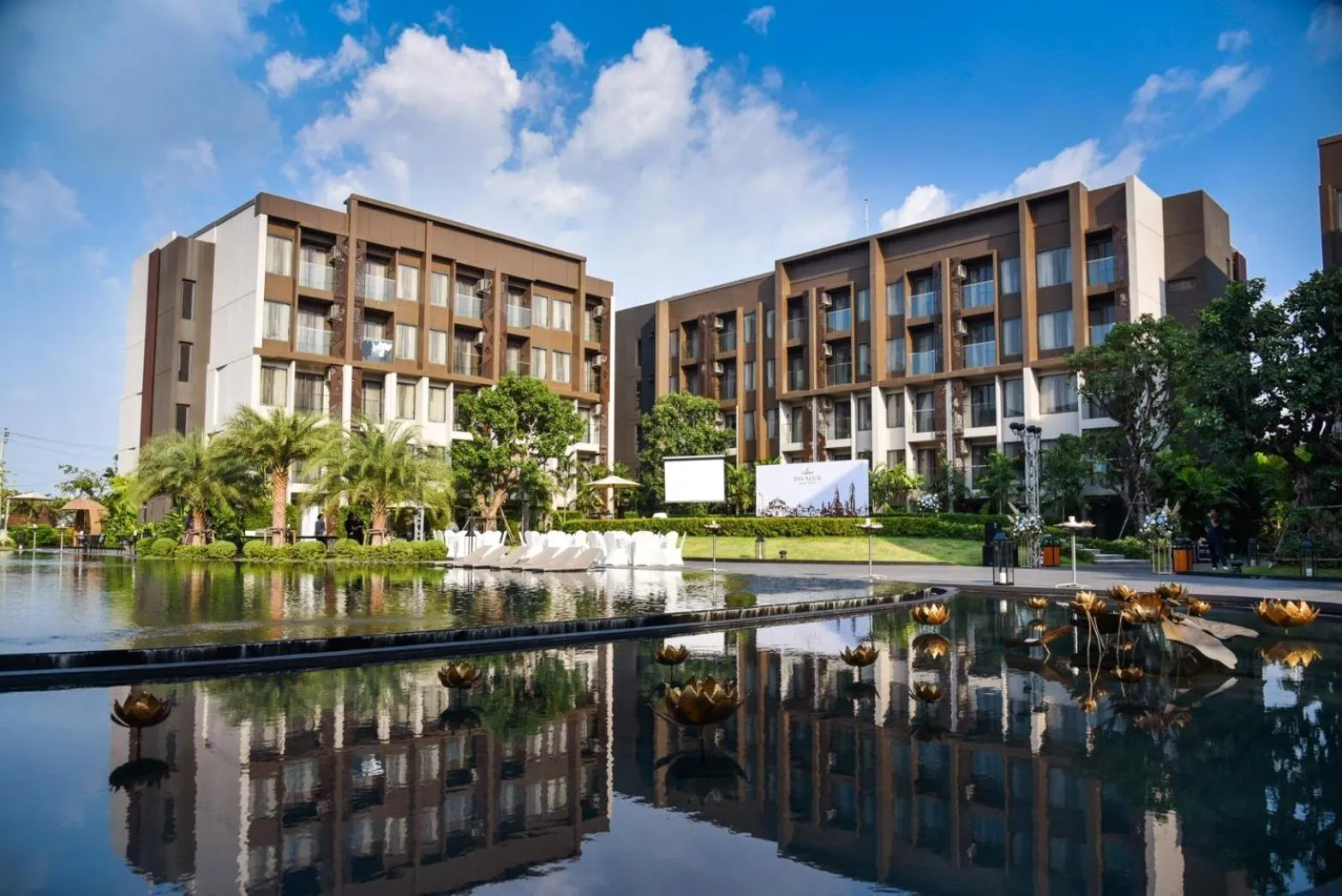 Property building in Divalux Resort & Spa Bangkok, Suvarnabhumi Airport-Free Shuttle