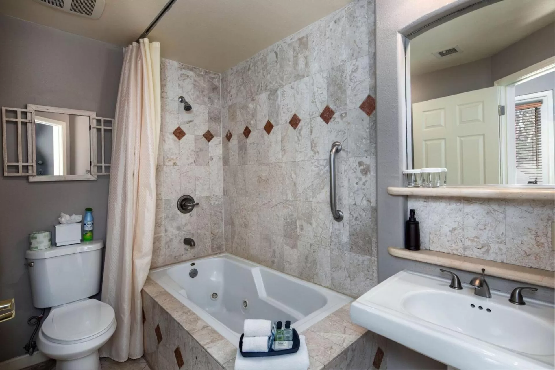 Inn Above Oak Creek Sedona