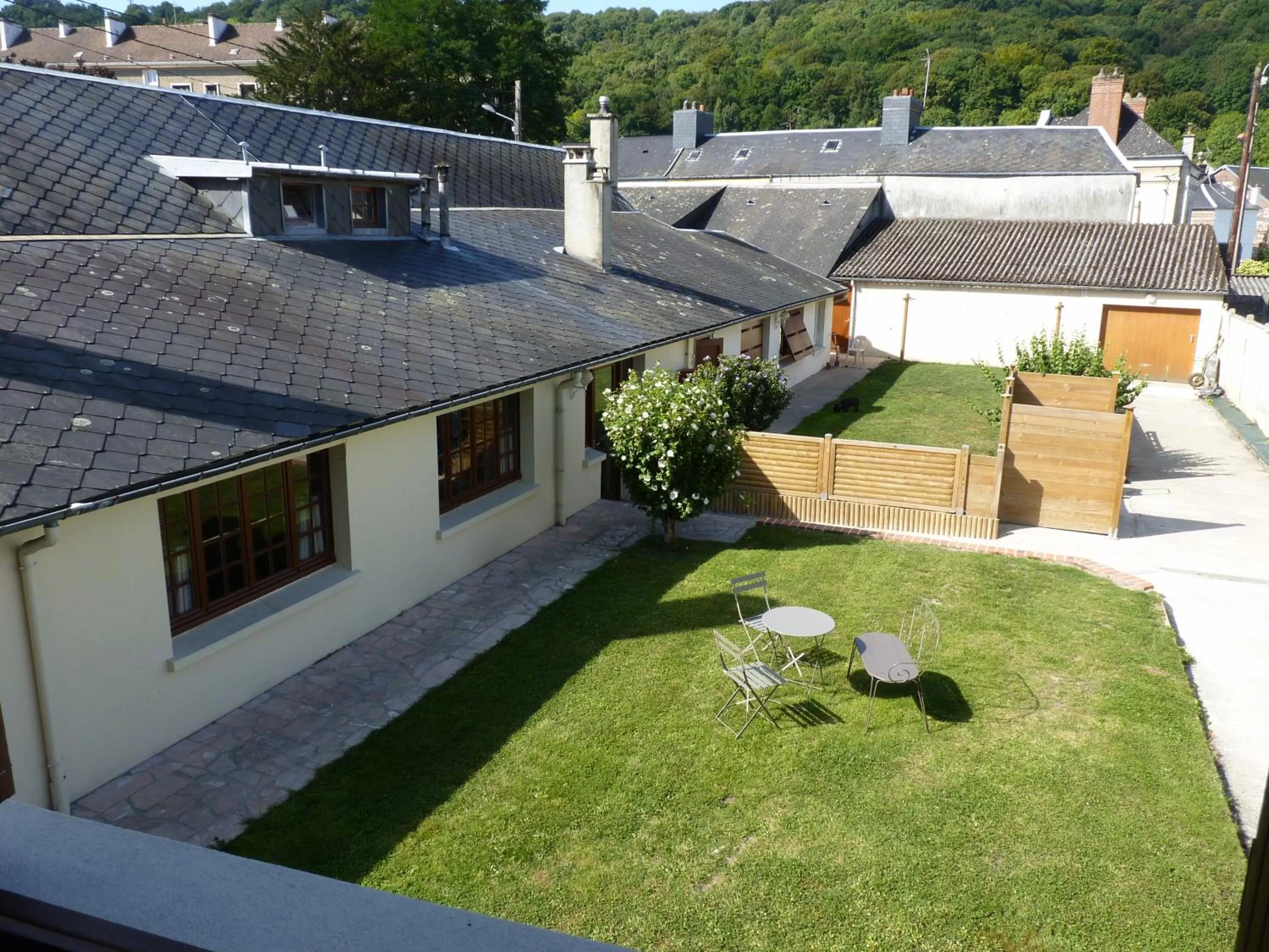 View (from property/room) in Hôtel-Restaurant La P'tite Auberge