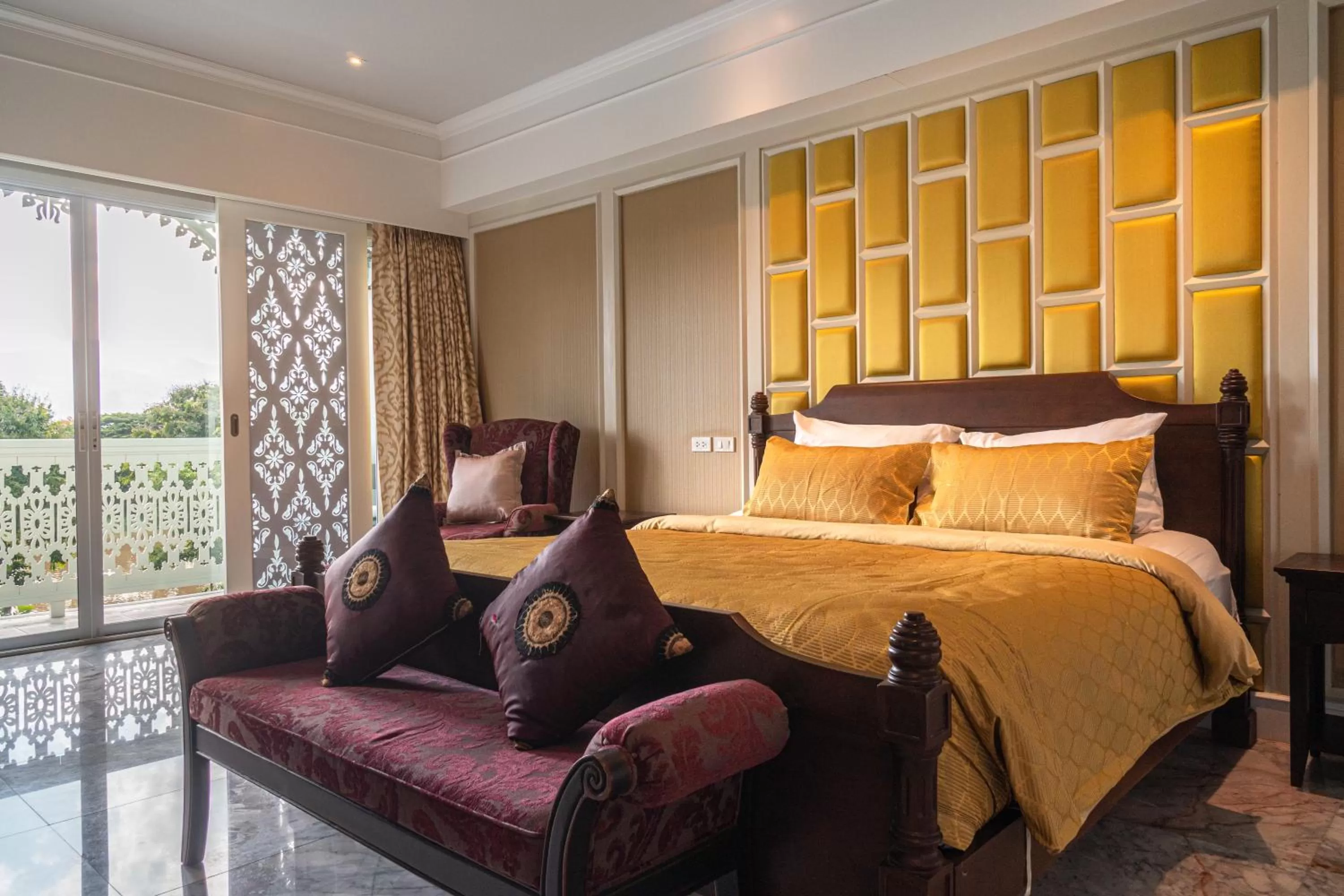 Bed in At Pingnakorn Riverside