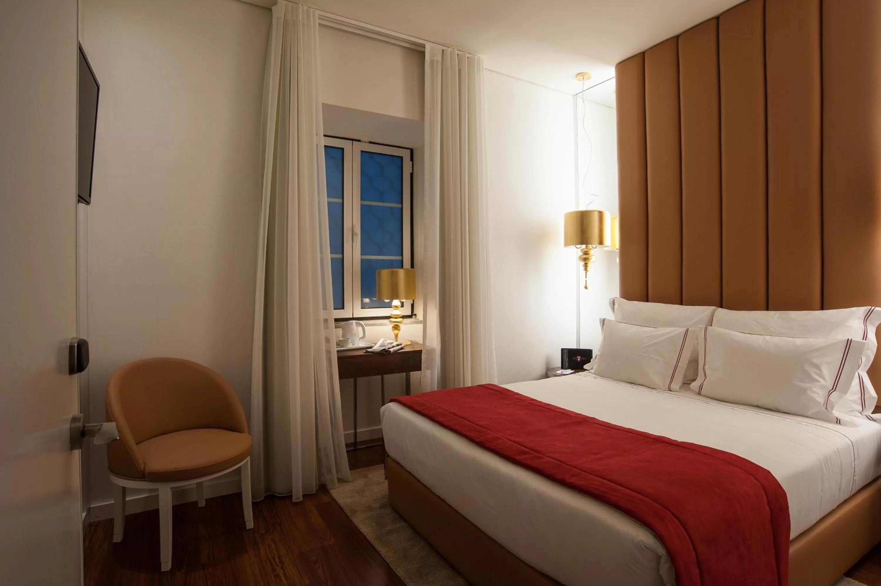 Double Room with Interior View in The 7 Hotel, Suites, Studios & Apartments