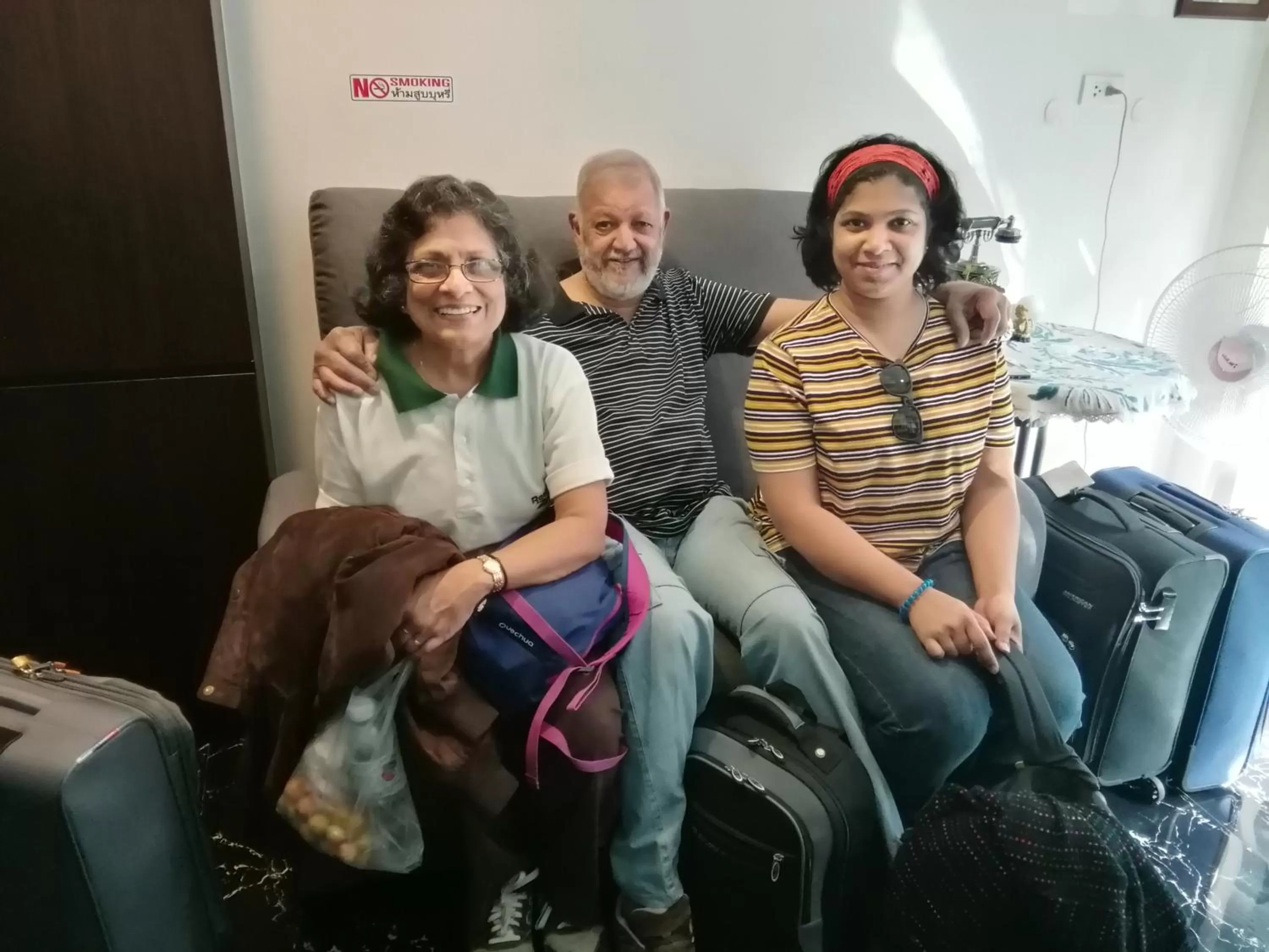 The Cube Sathorn Boutique Hotel เดอะ คิวบ์ สาทร บูติค โฮเทล Near BTS Surasak