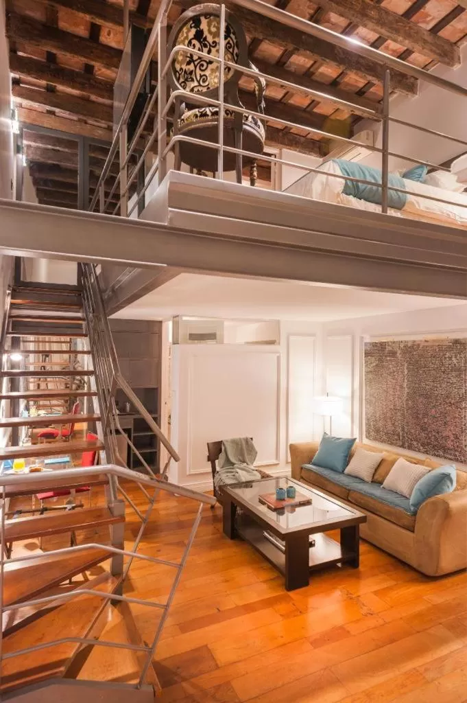 Photo of the whole room in San Telmo Suites