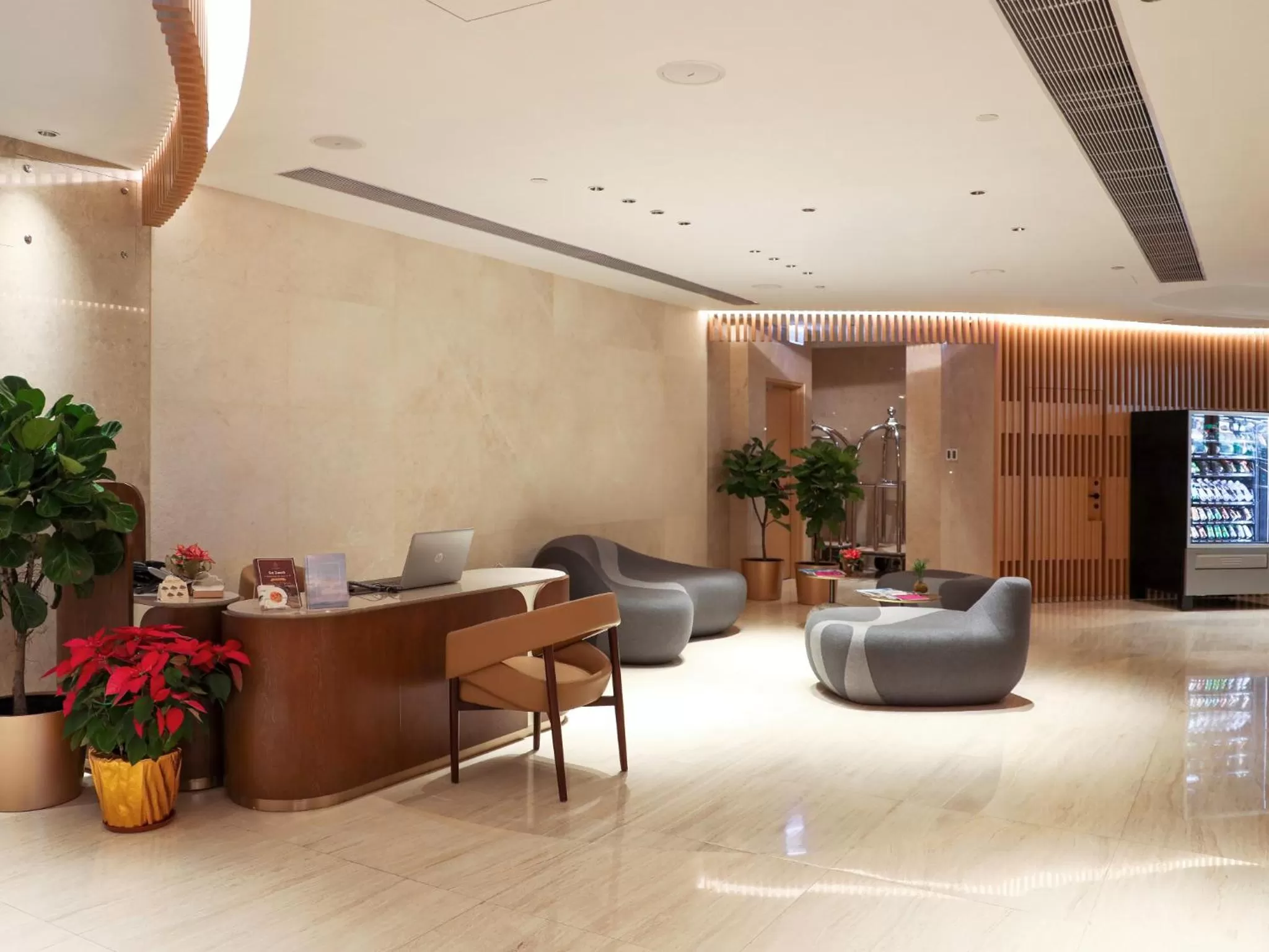 Lobby or reception in Oasis Aurum 181 Hotel