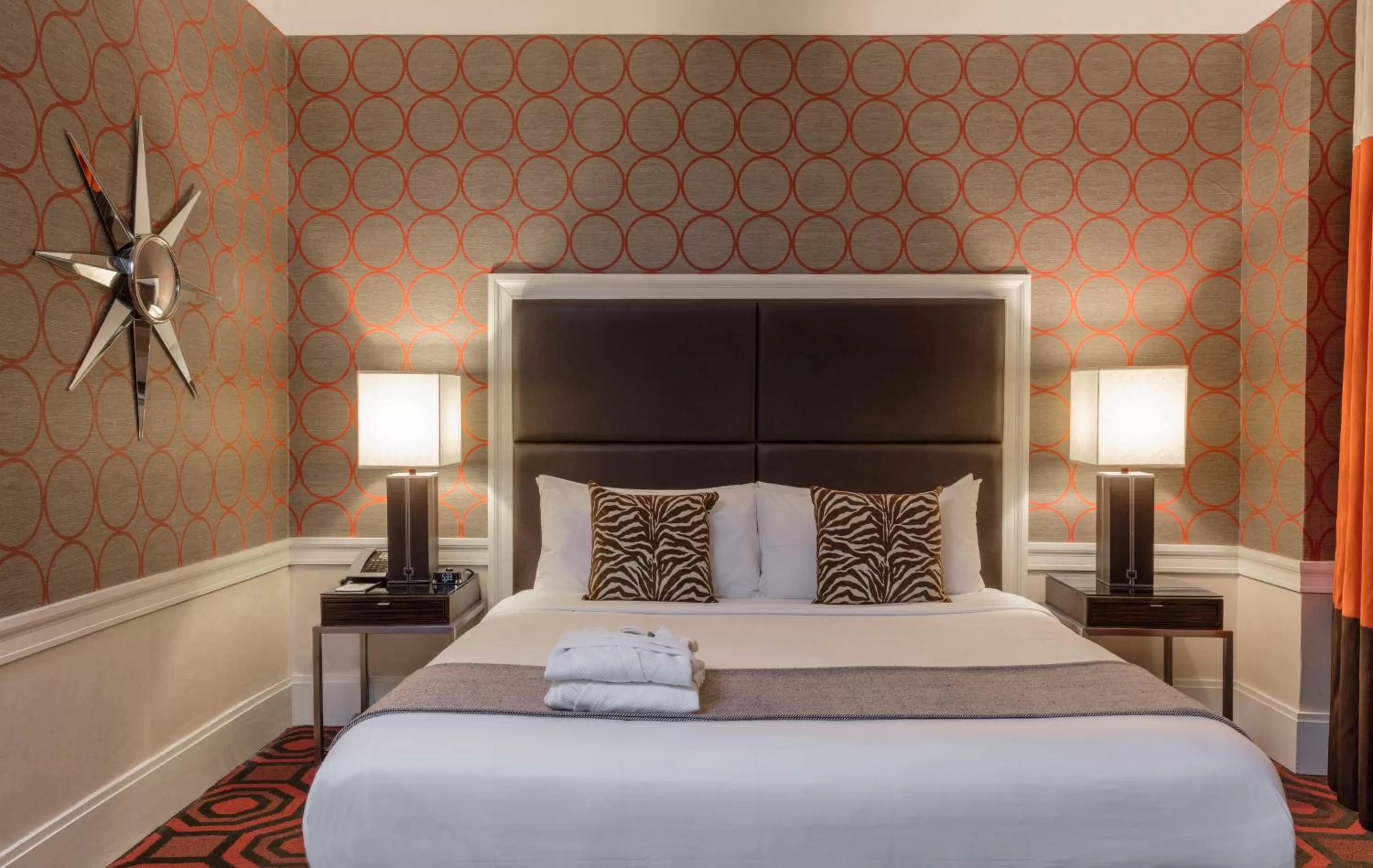 Bed in The Empire Hotel New York