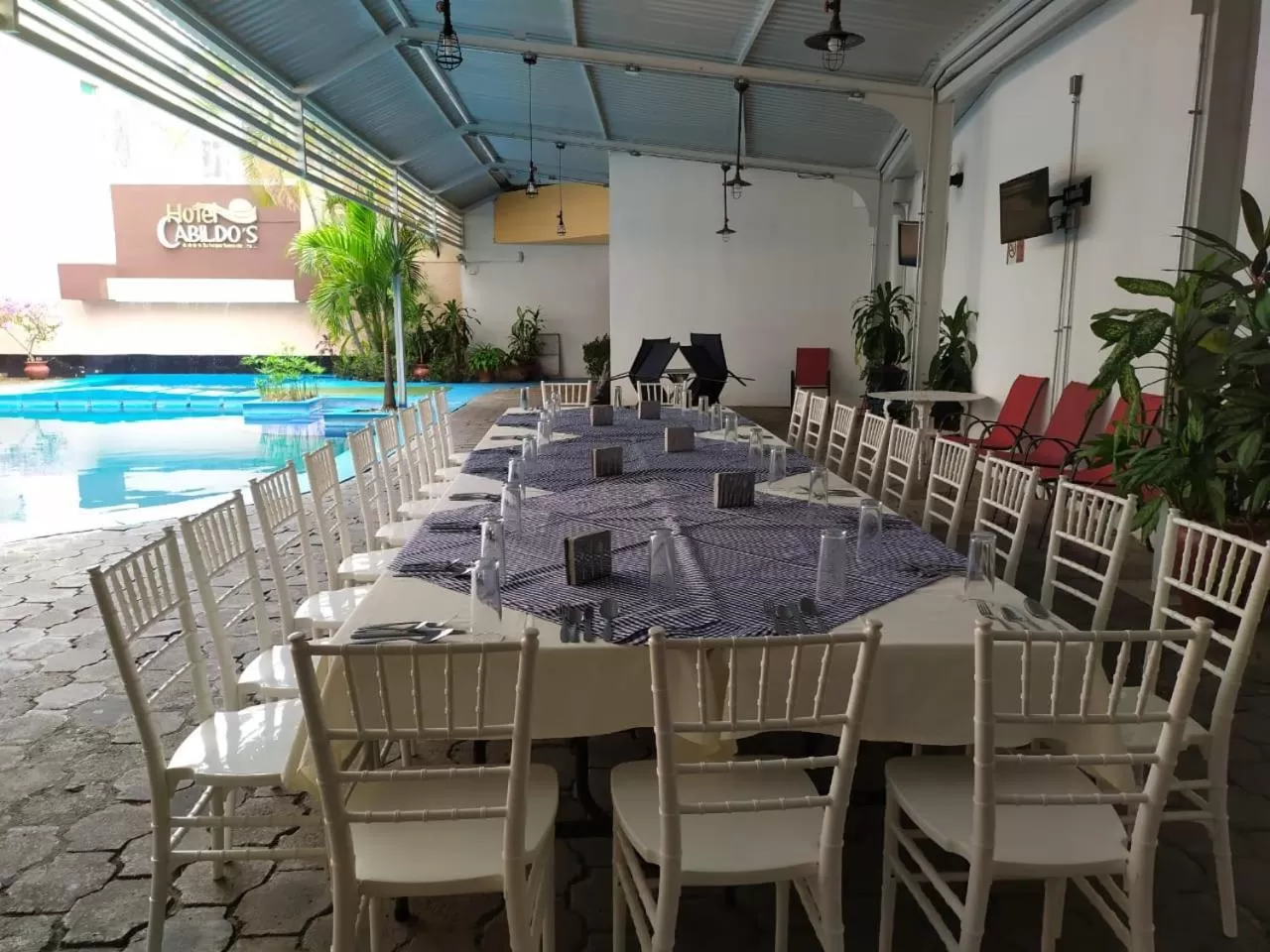 Restaurant/places to eat in Hotel Cabildos