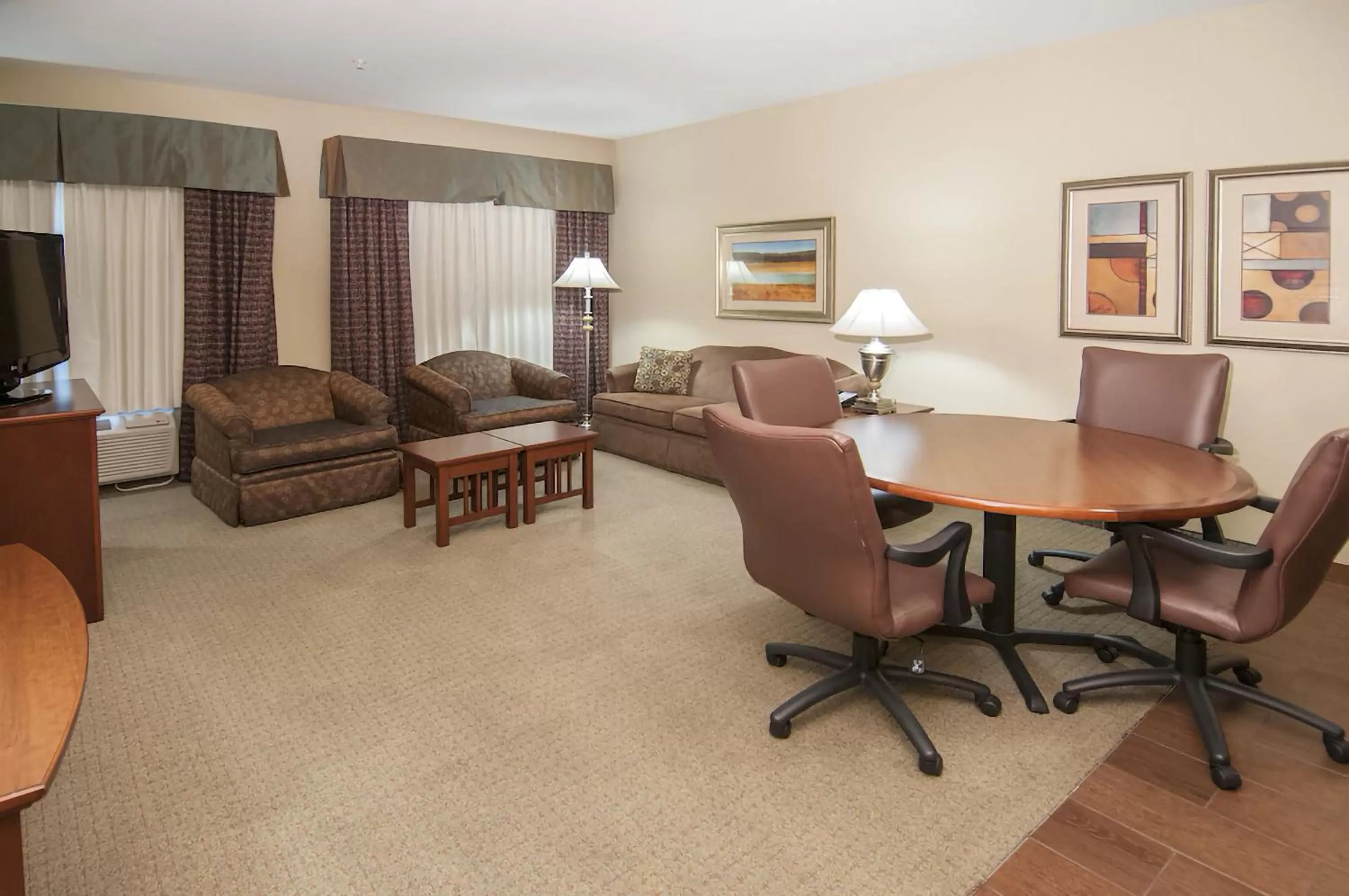 Living room in WeStay Suites - Covington/Mandeville