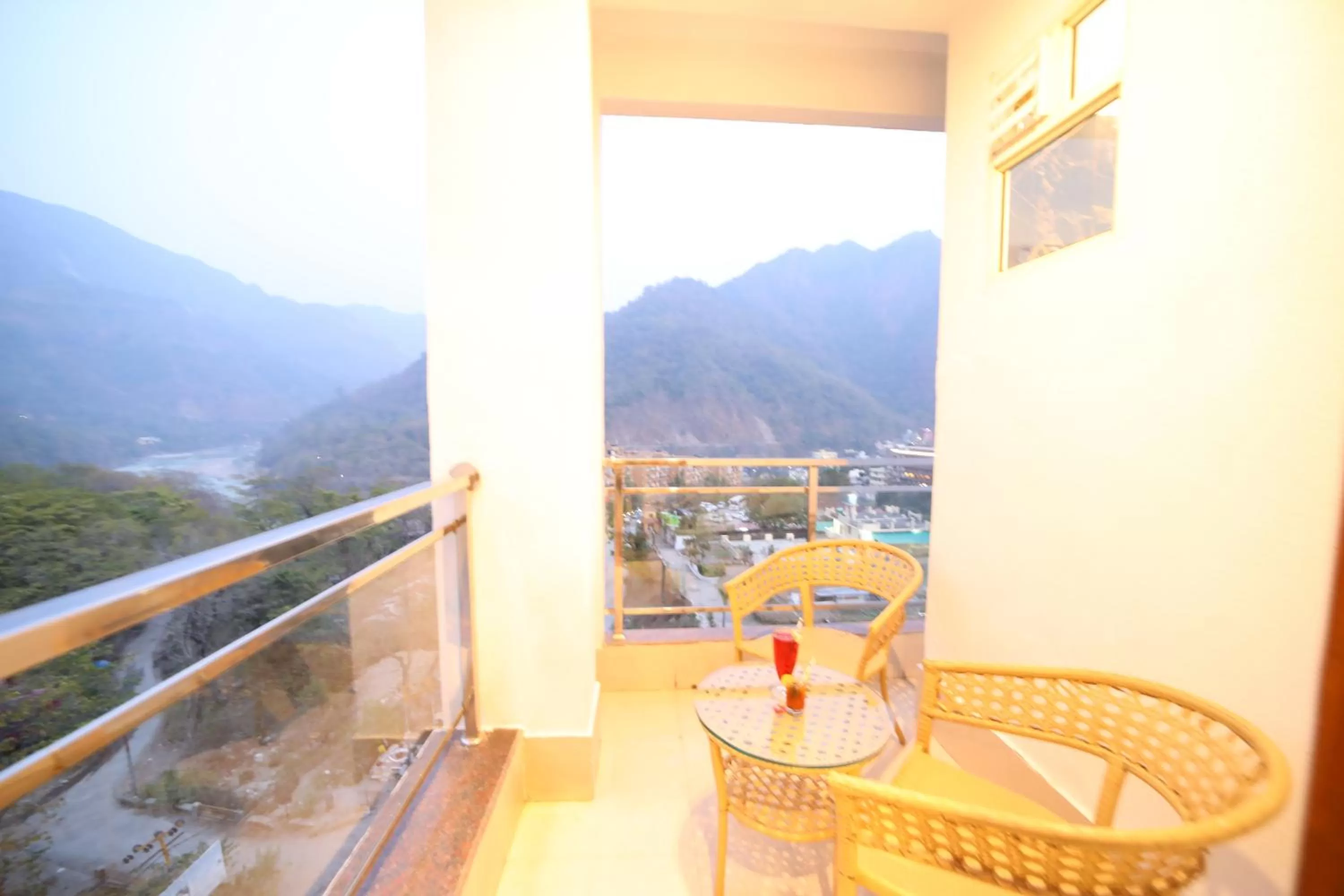 View (from property/room), Balcony/Terrace in Kamay The Grand Alova