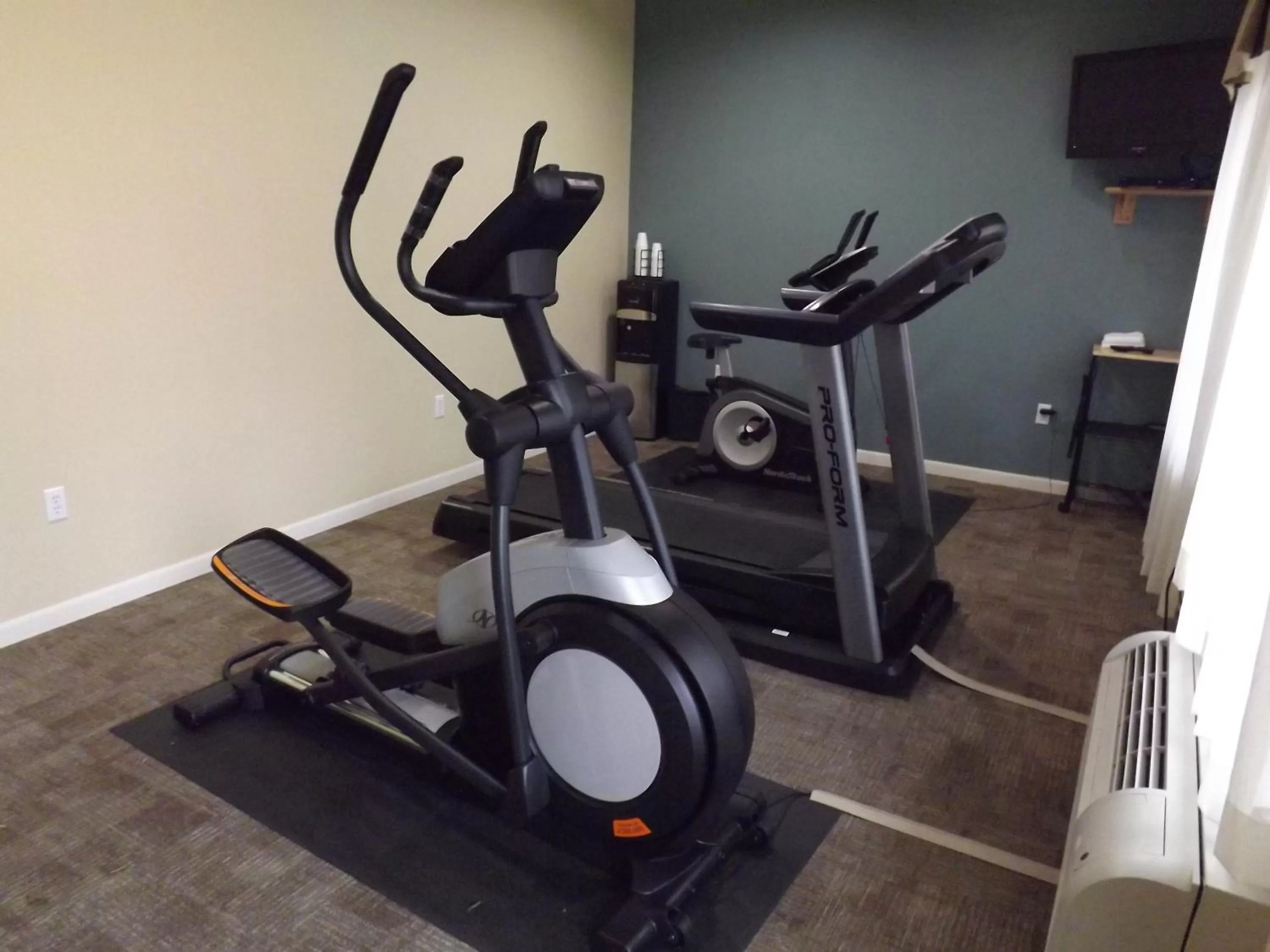 Fitness centre/facilities in SSunriser Inn