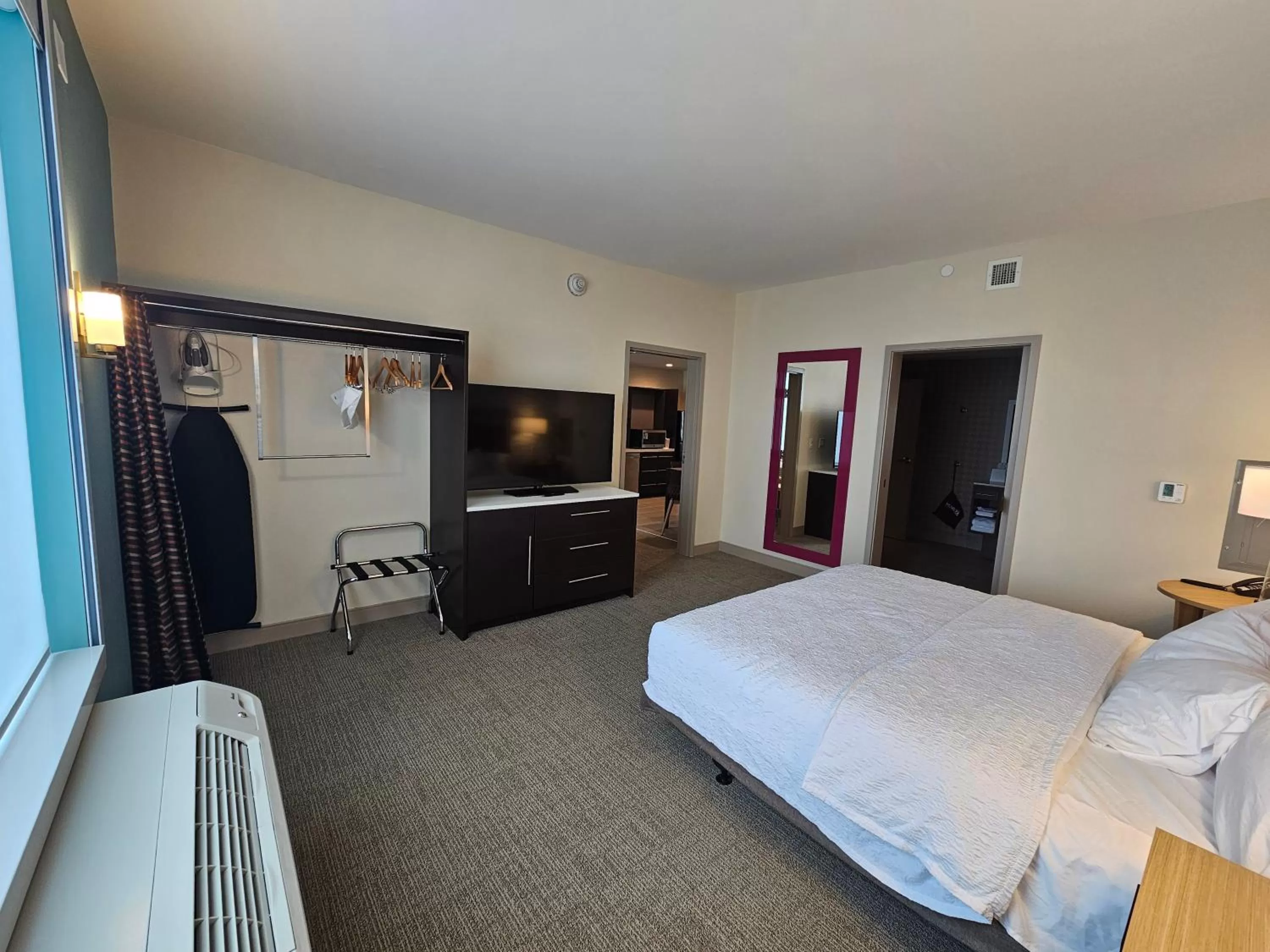 Bed in Home2 Suites By Hilton Allentown Bethlehem Airport