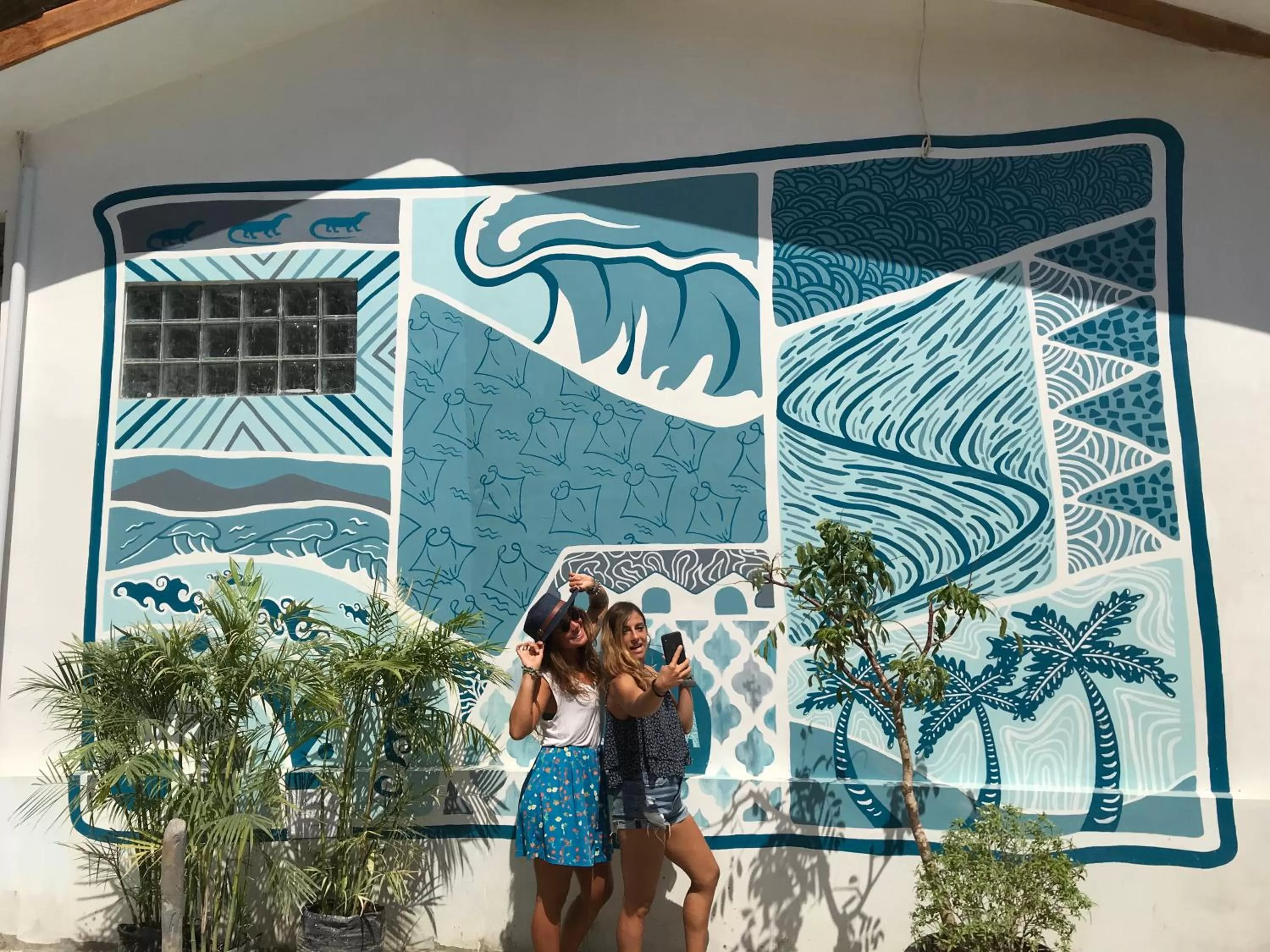 Property building in Seaesta Komodo Hotel & Hostel