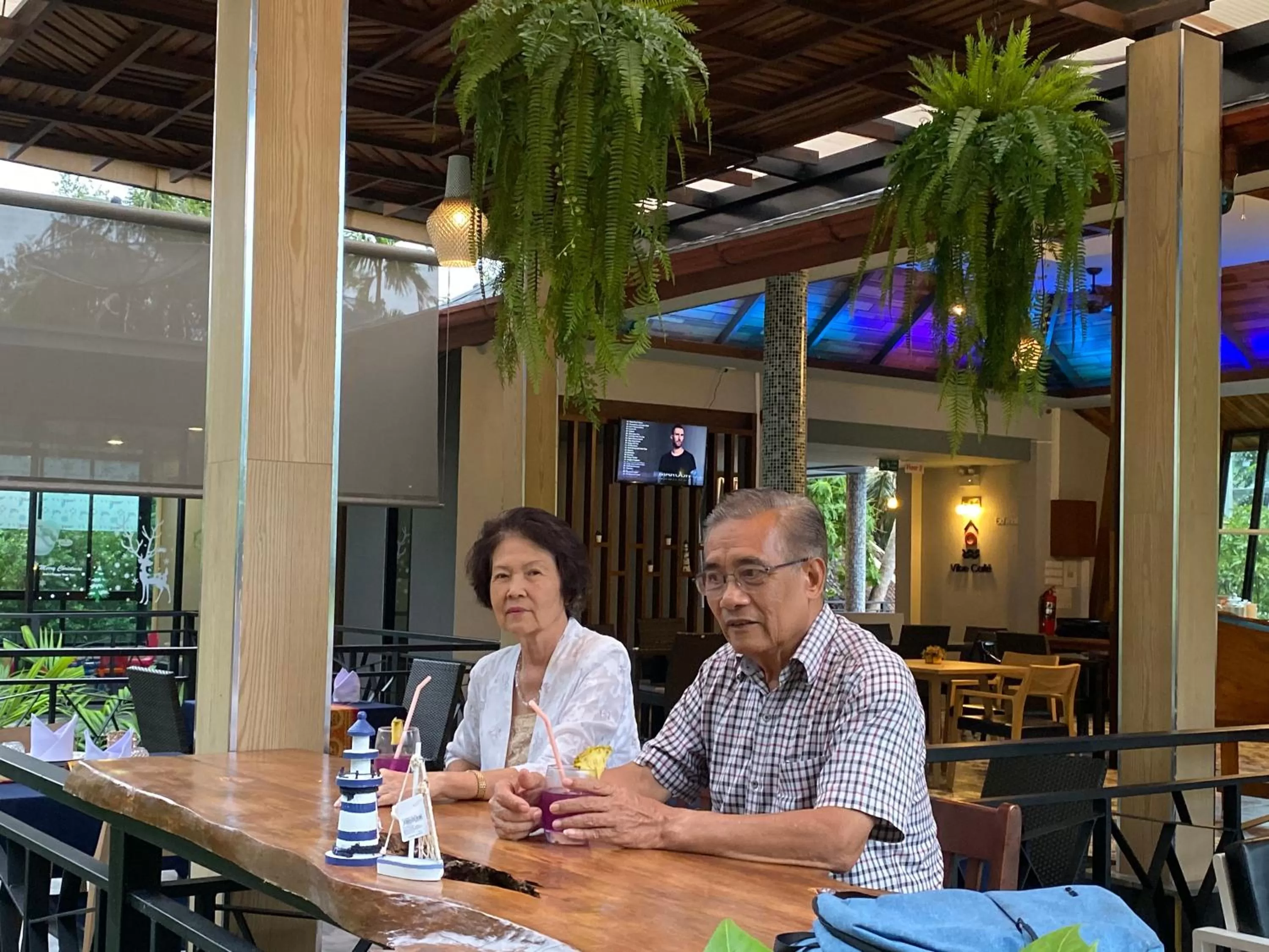 Restaurant/places to eat in The Scene Cliff View Villas