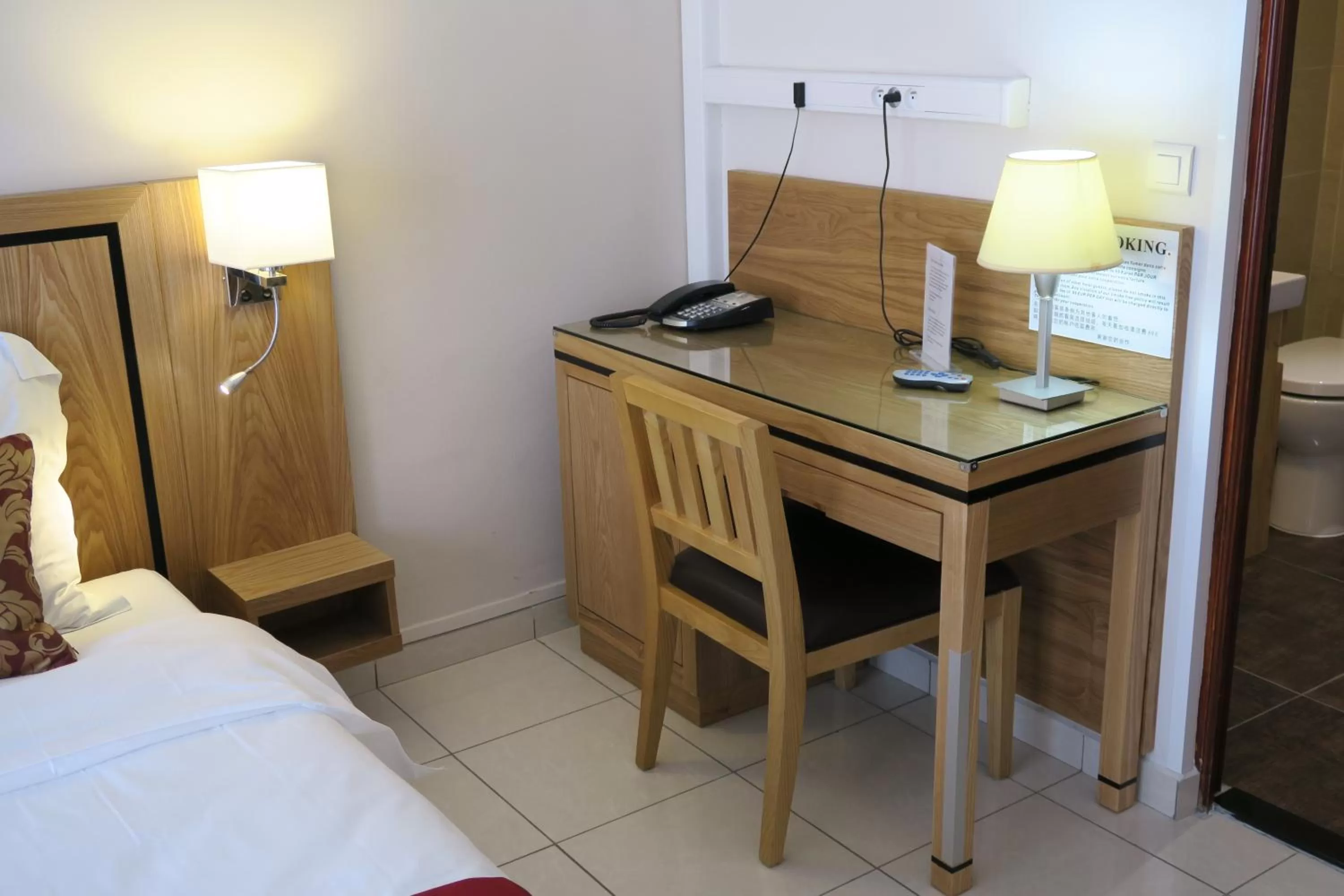 Area and facilities, Bed in Central Hotel