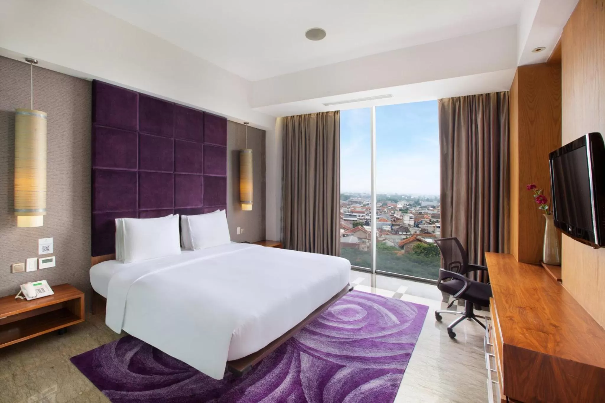 Bedroom, Bed in Holiday Inn Bandung Pasteur by IHG