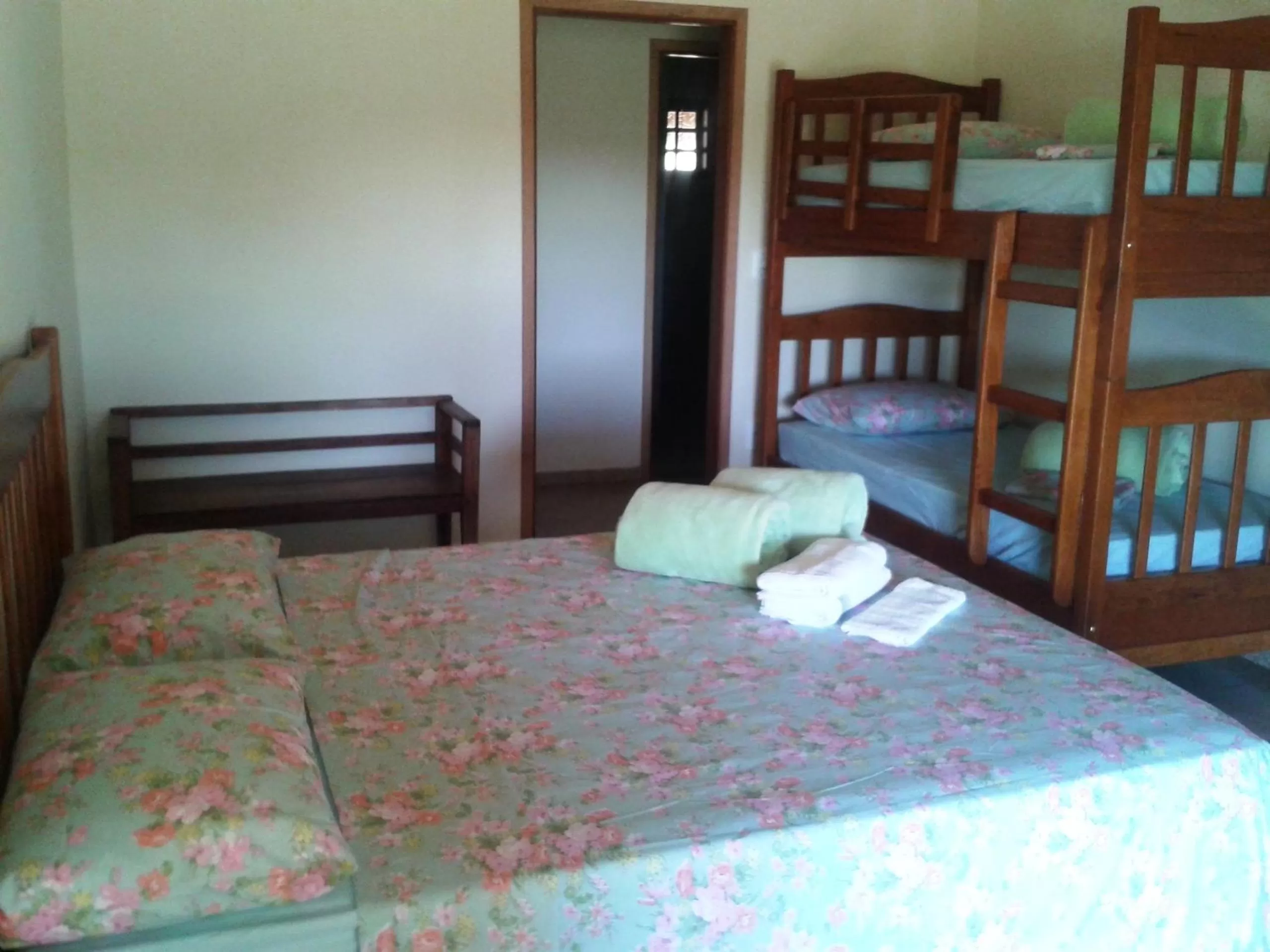 Photo of the whole room, Bed in Pousada Sorocabana