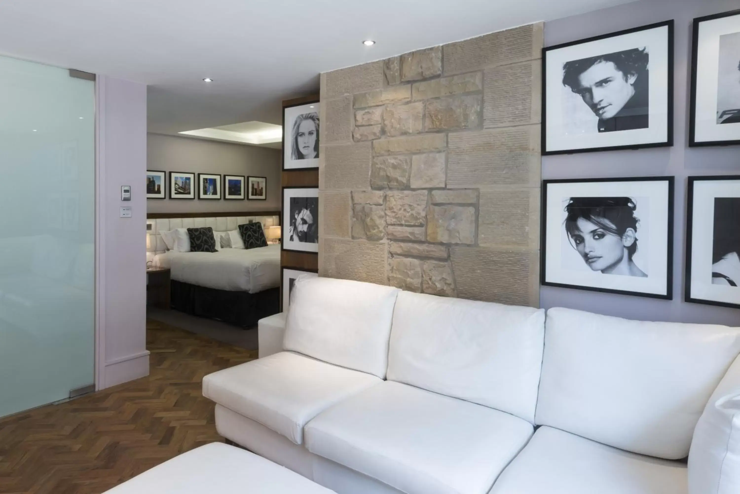 Junior Suite Double or Twin Room in Le Monde Hotel Junior Suite Double or Twin Room in Le Monde Hotel