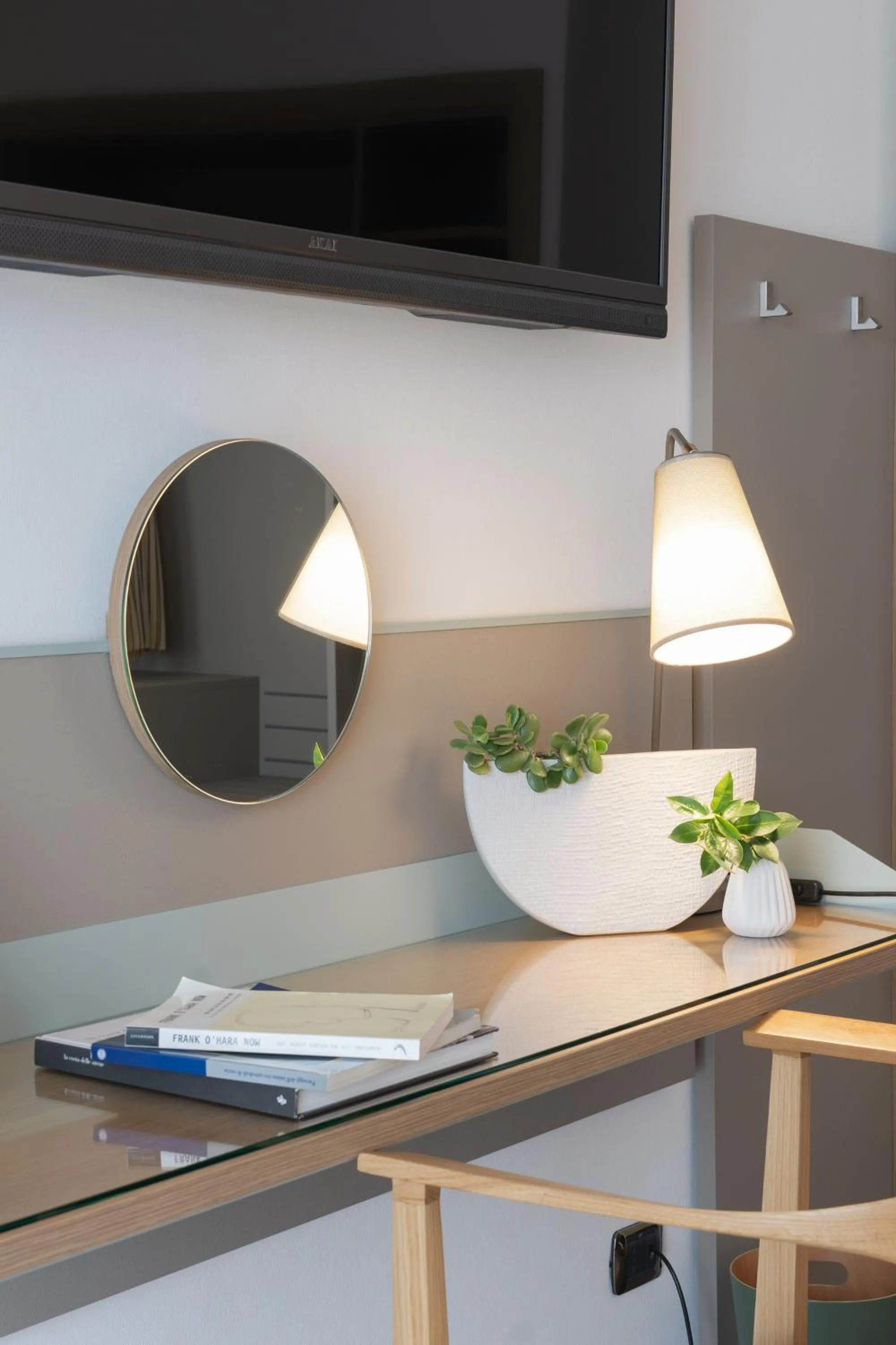 Decorative detail in Reginna Palace Hotel