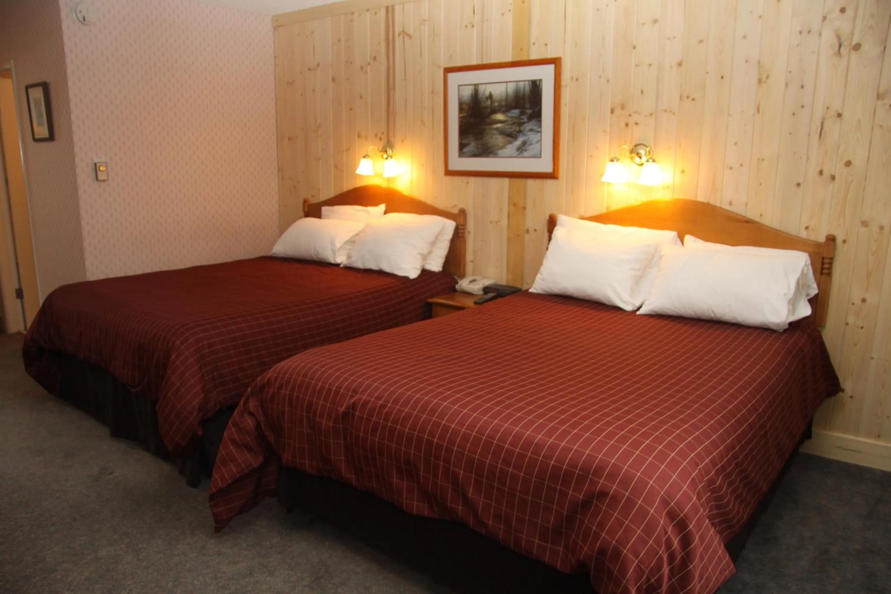 Bed in Aspen Village