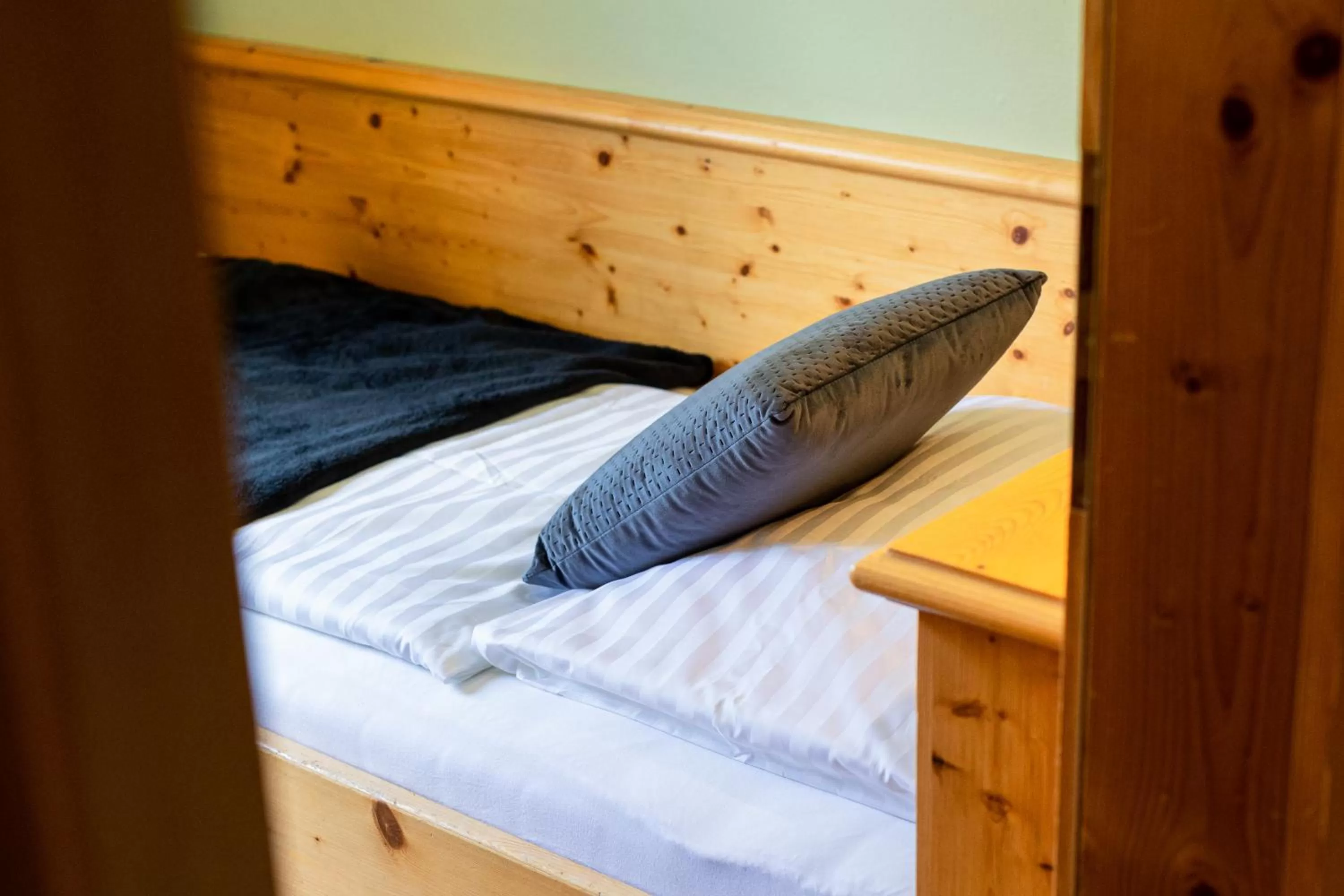 Bed in Wellness Aparthotel "Lechlife" incl Pool - 400m zum LIFT