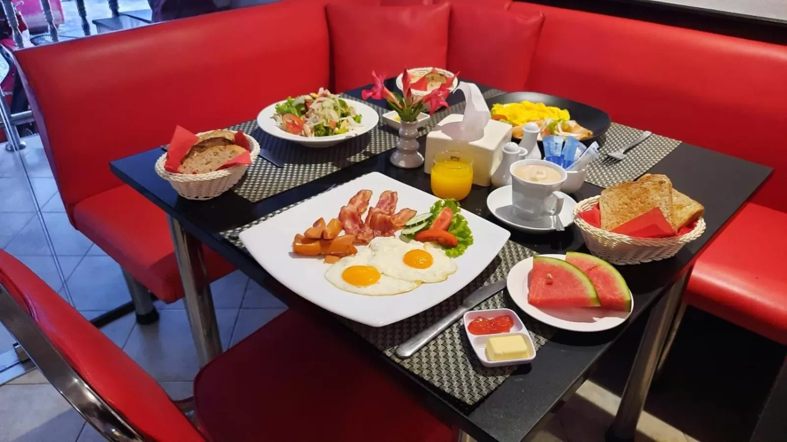 Food in Swiss Food Restaurant and room for rent