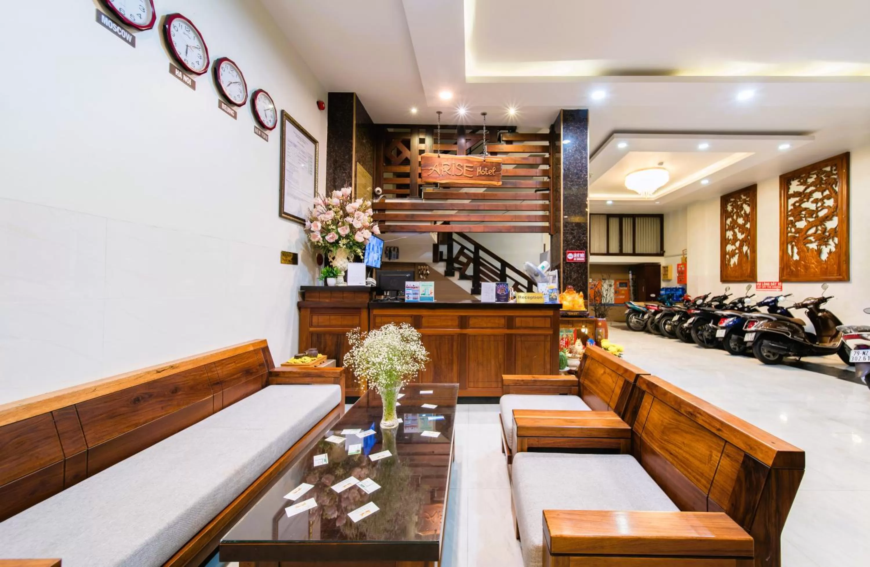 Communal lounge/ TV room in Arise Seaside Hotel