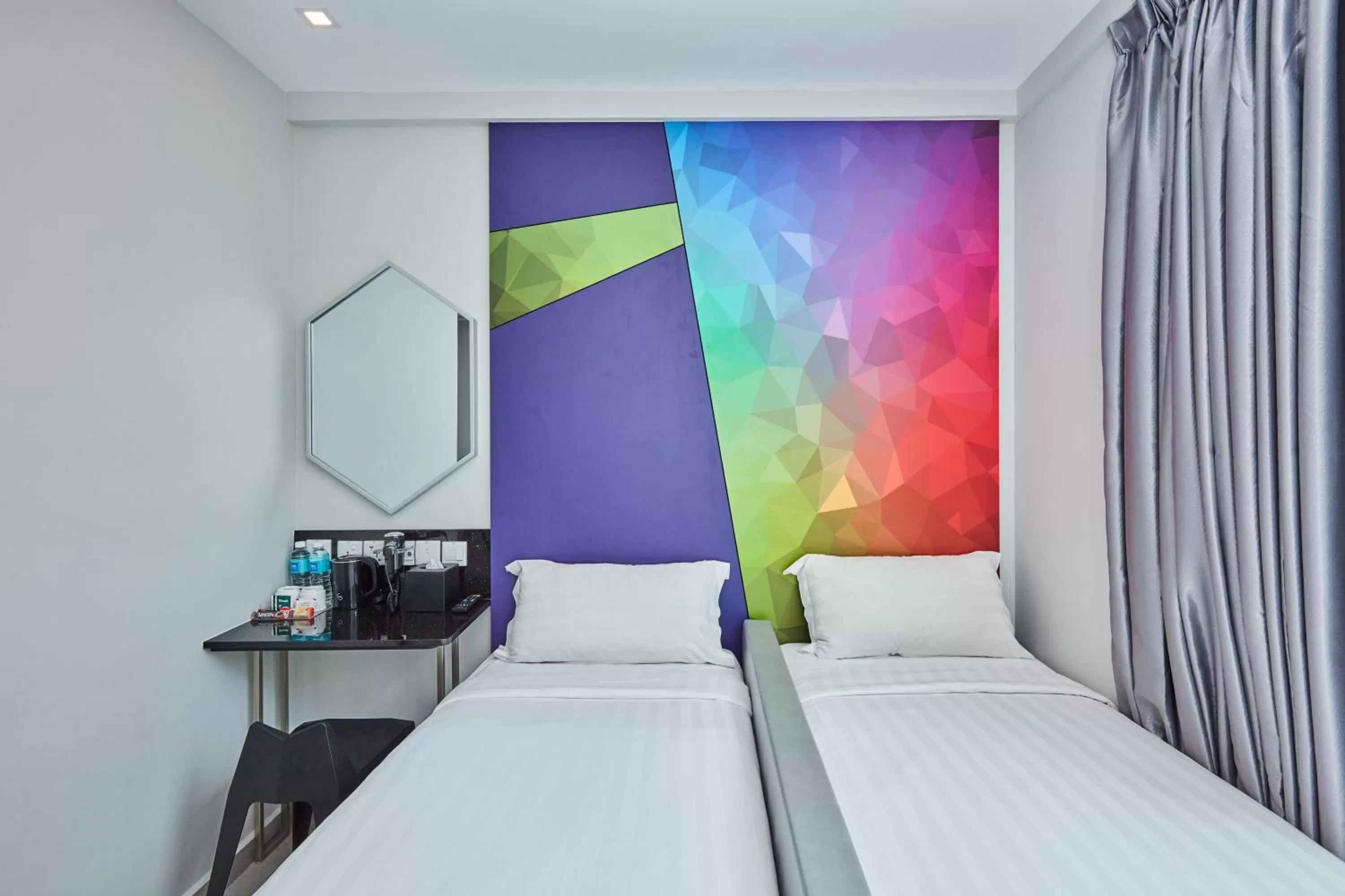 Bed in ibis budget Singapore Ametrine