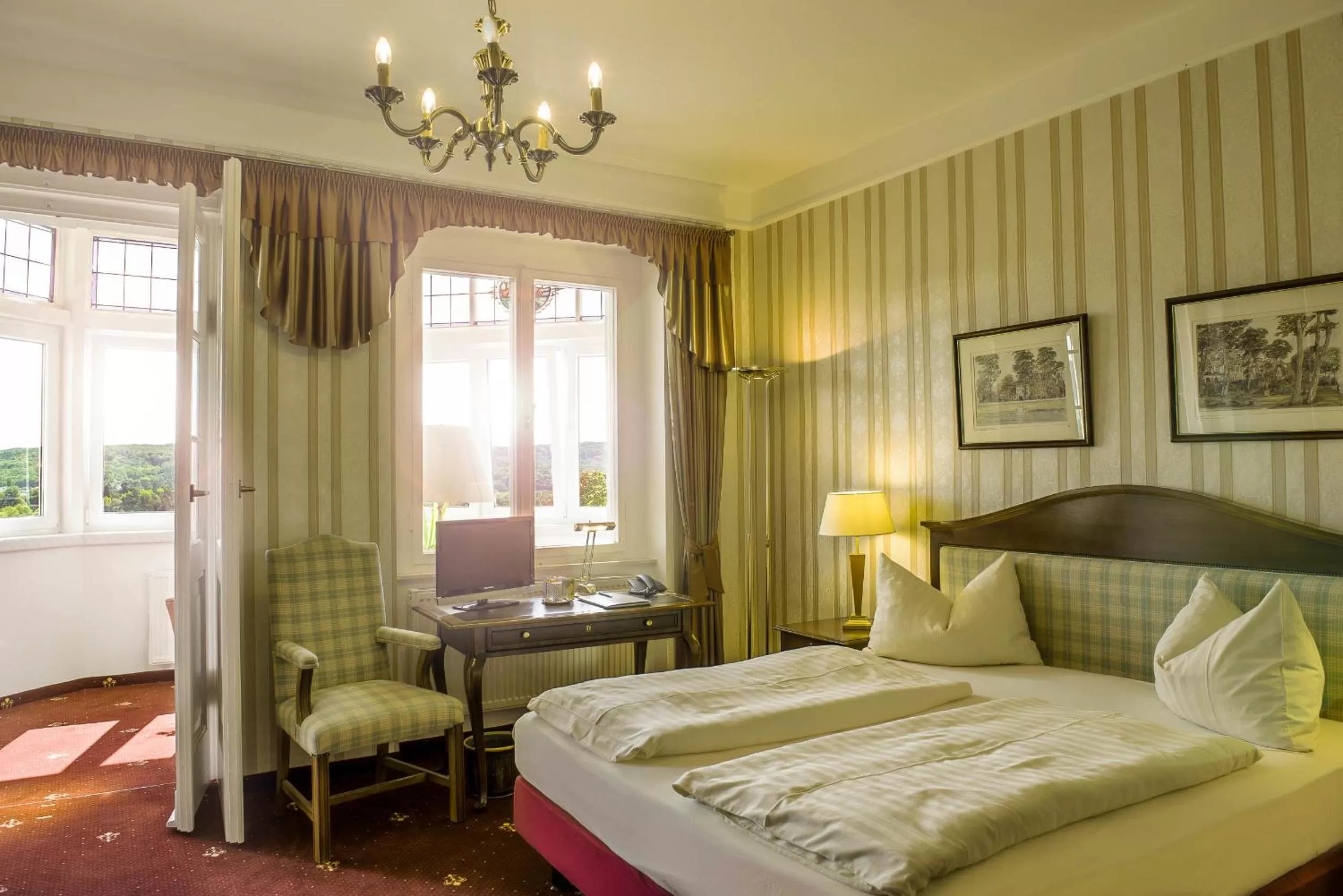 Bed in Flair Hotel Villa Ilske