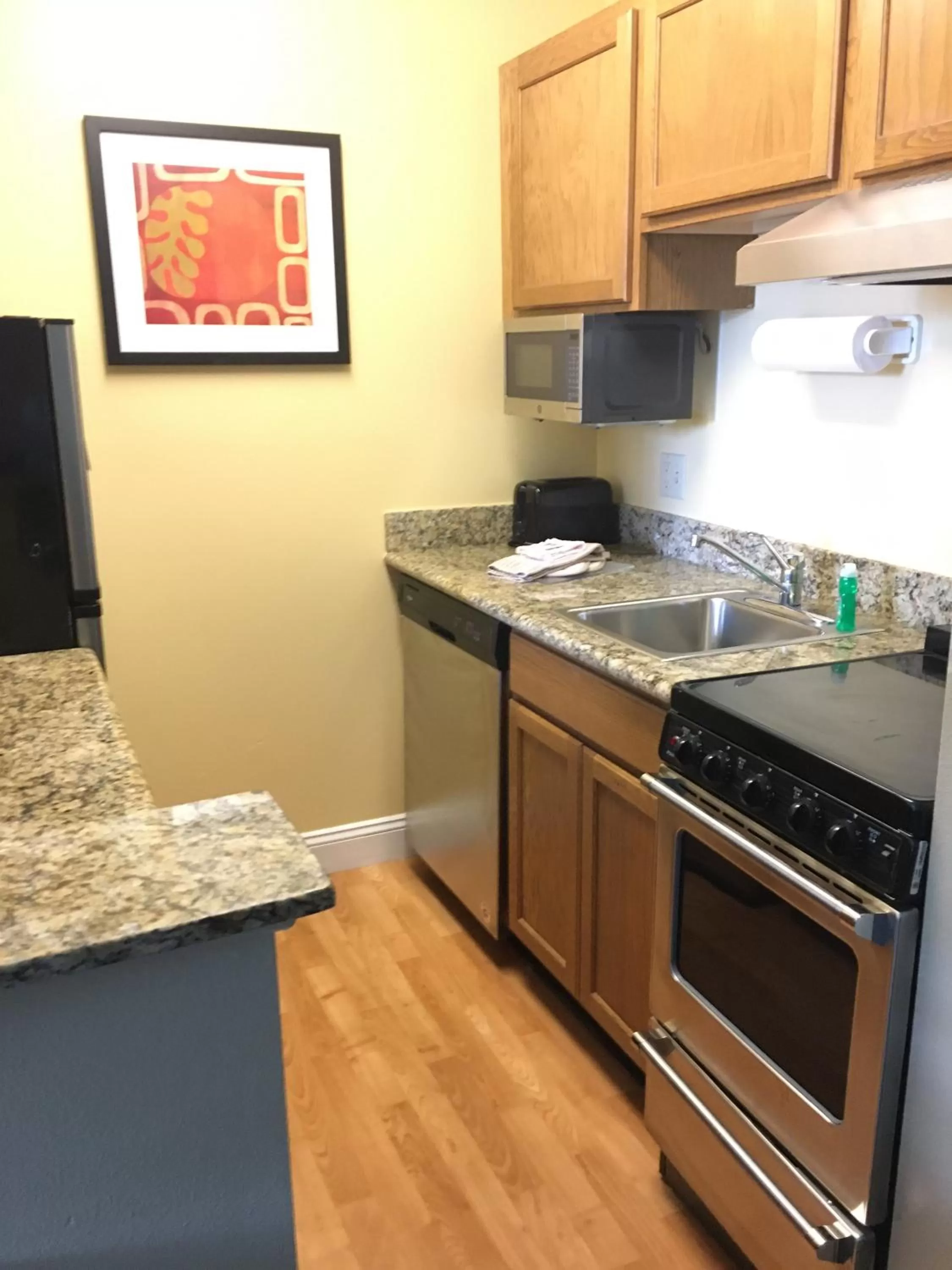 Kitchen or kitchenette in Extended Stay America Suites - St Louis - Fenton