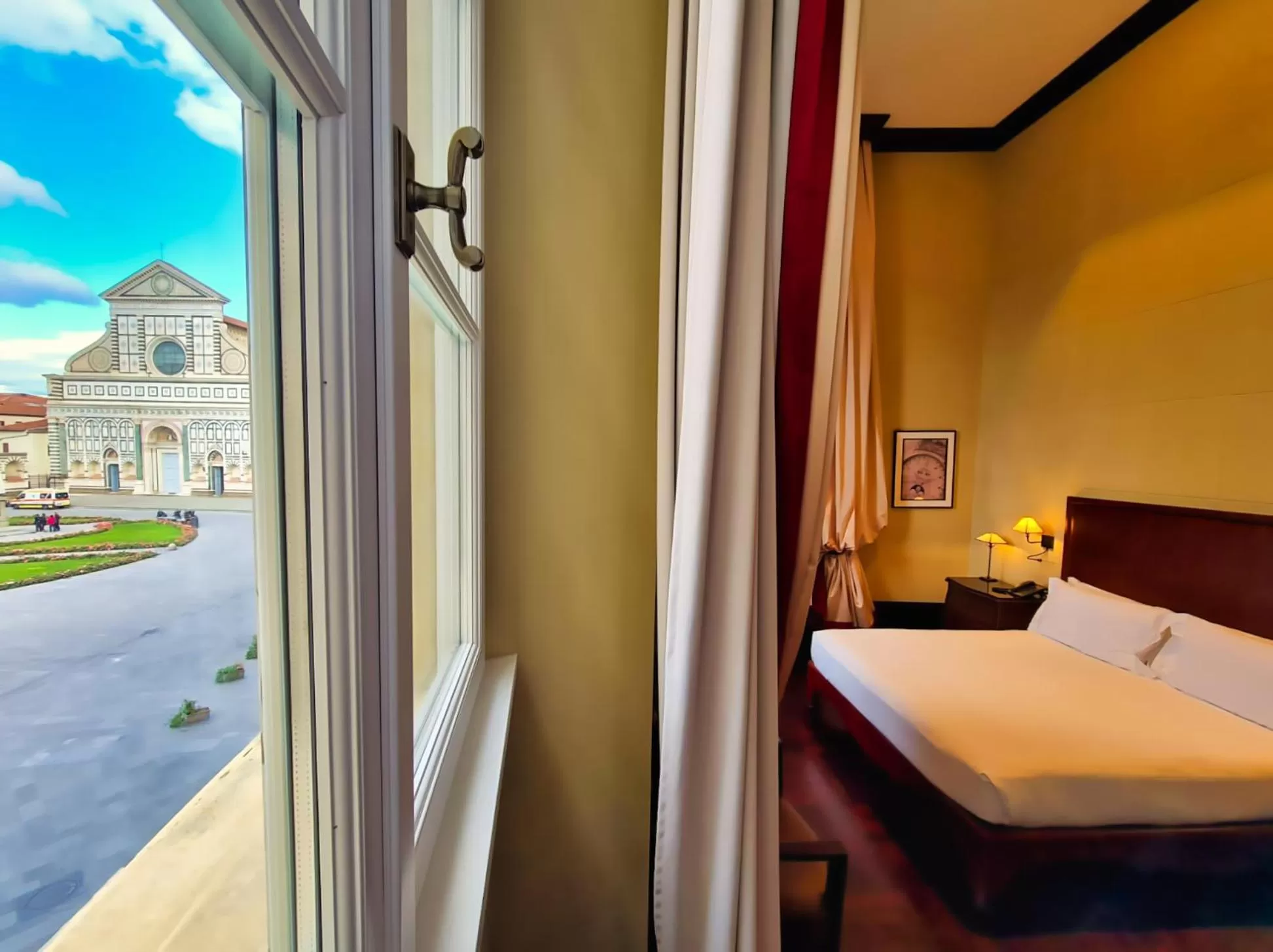 Bedroom, Bed in Hotel L'Orologio Firenze - WTB Hotels