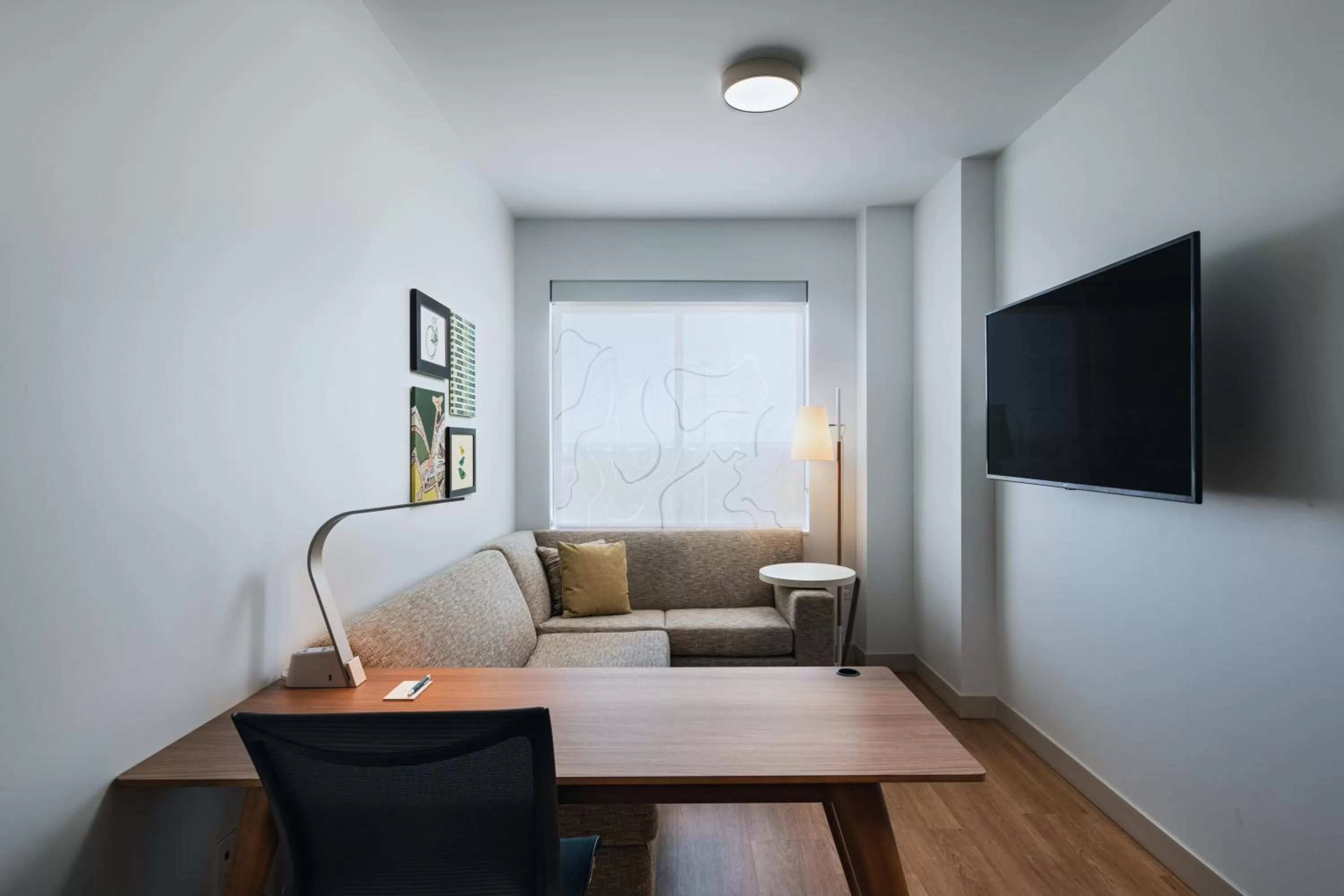 Living room in Element Dallas Las Colinas