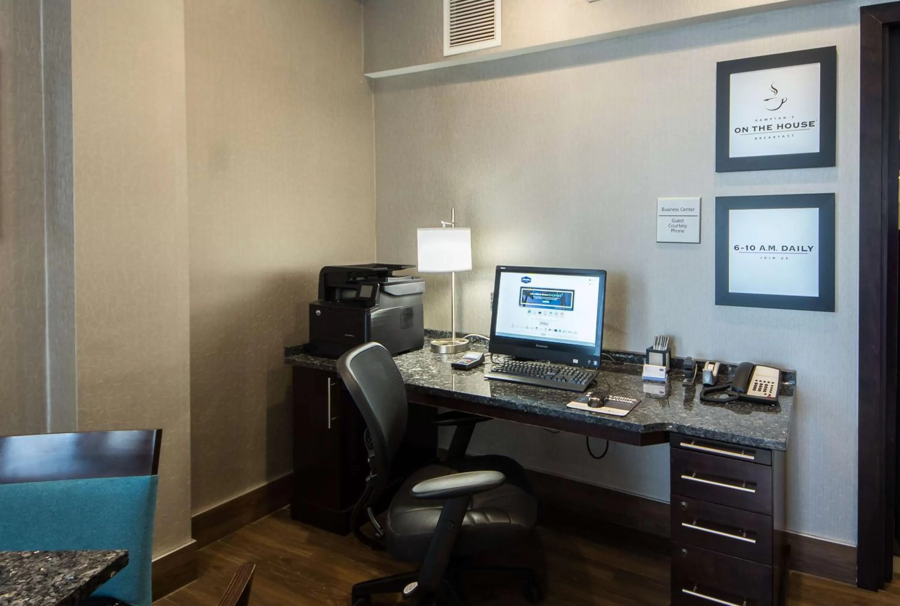 Business facilities in Hampton Inn Lakeland