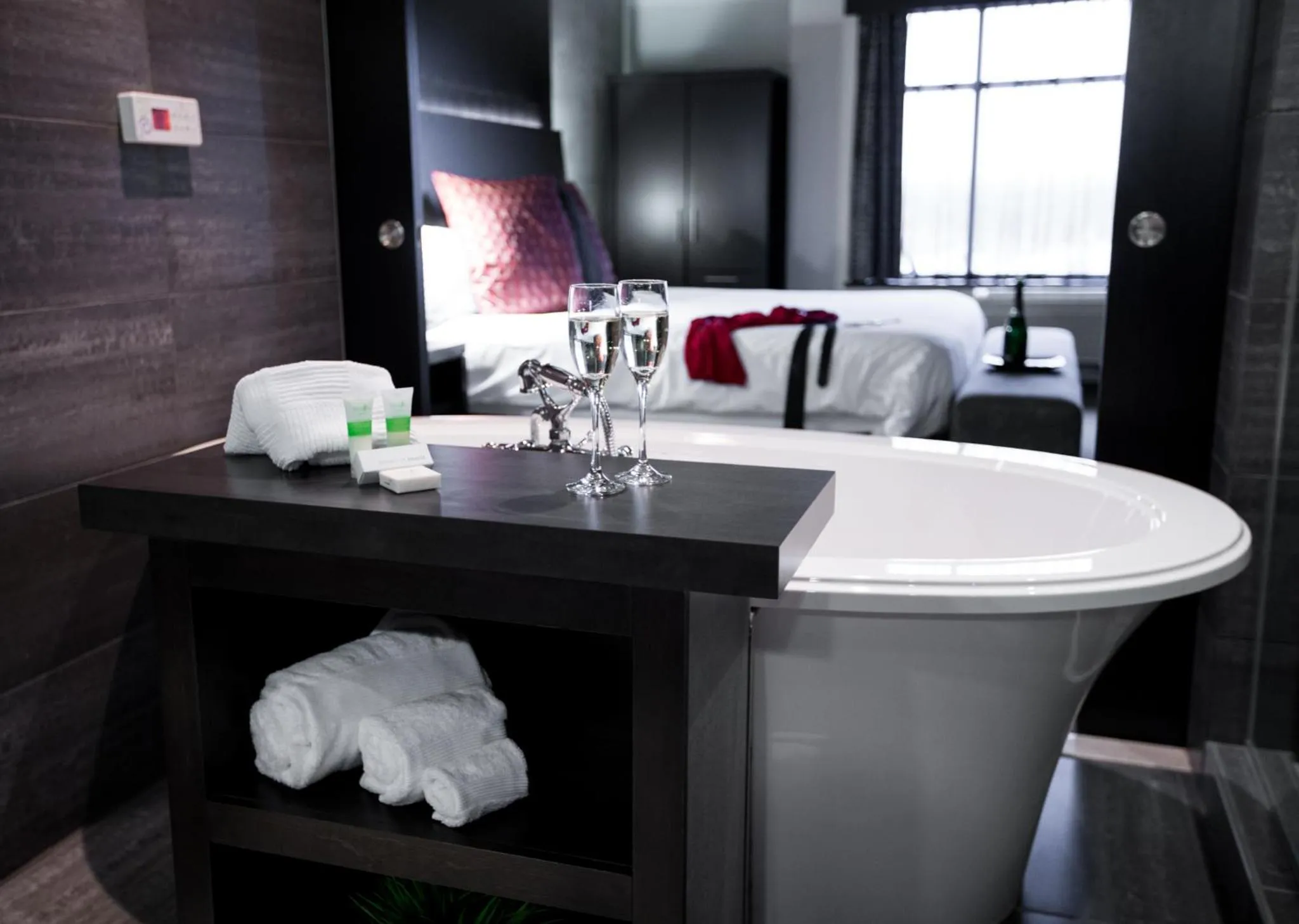 Bathroom in Grand Times Hotel – Aeroport de Quebec