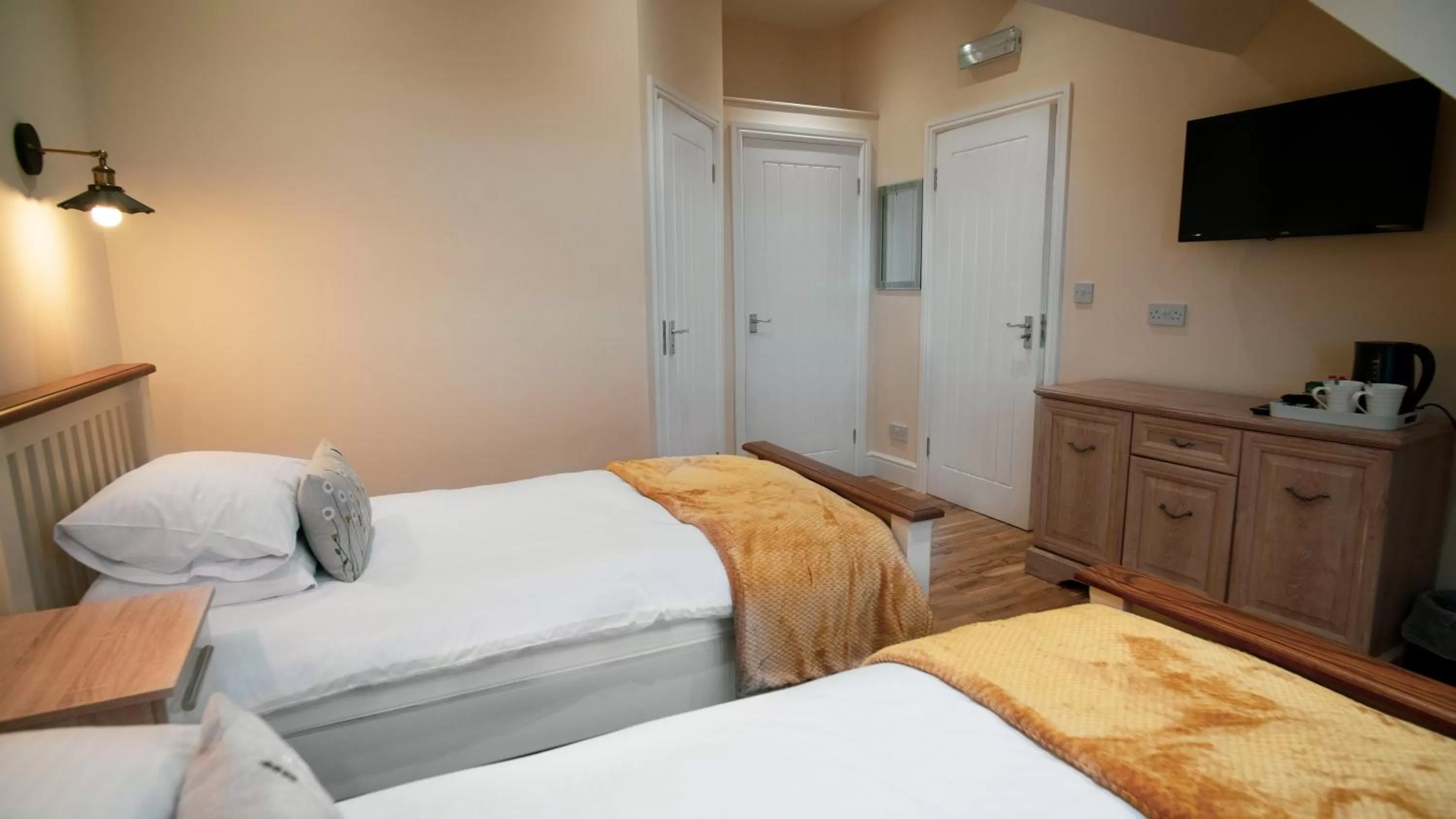 Bed in The Pebley Inn