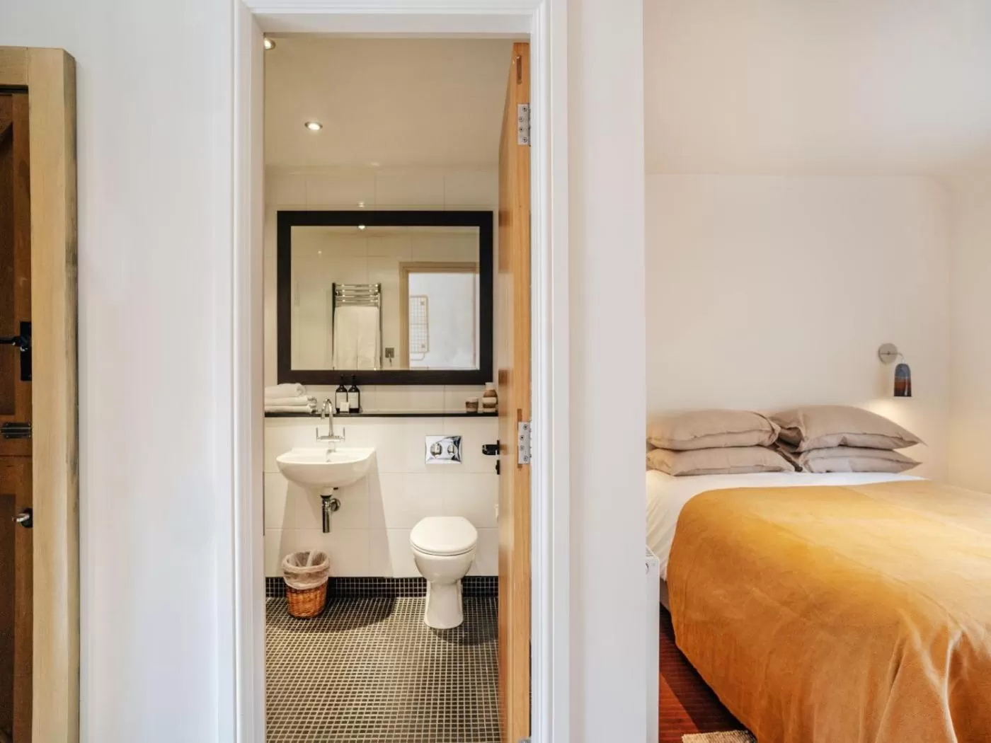 Bedroom, Bathroom in Birch Cheshunt