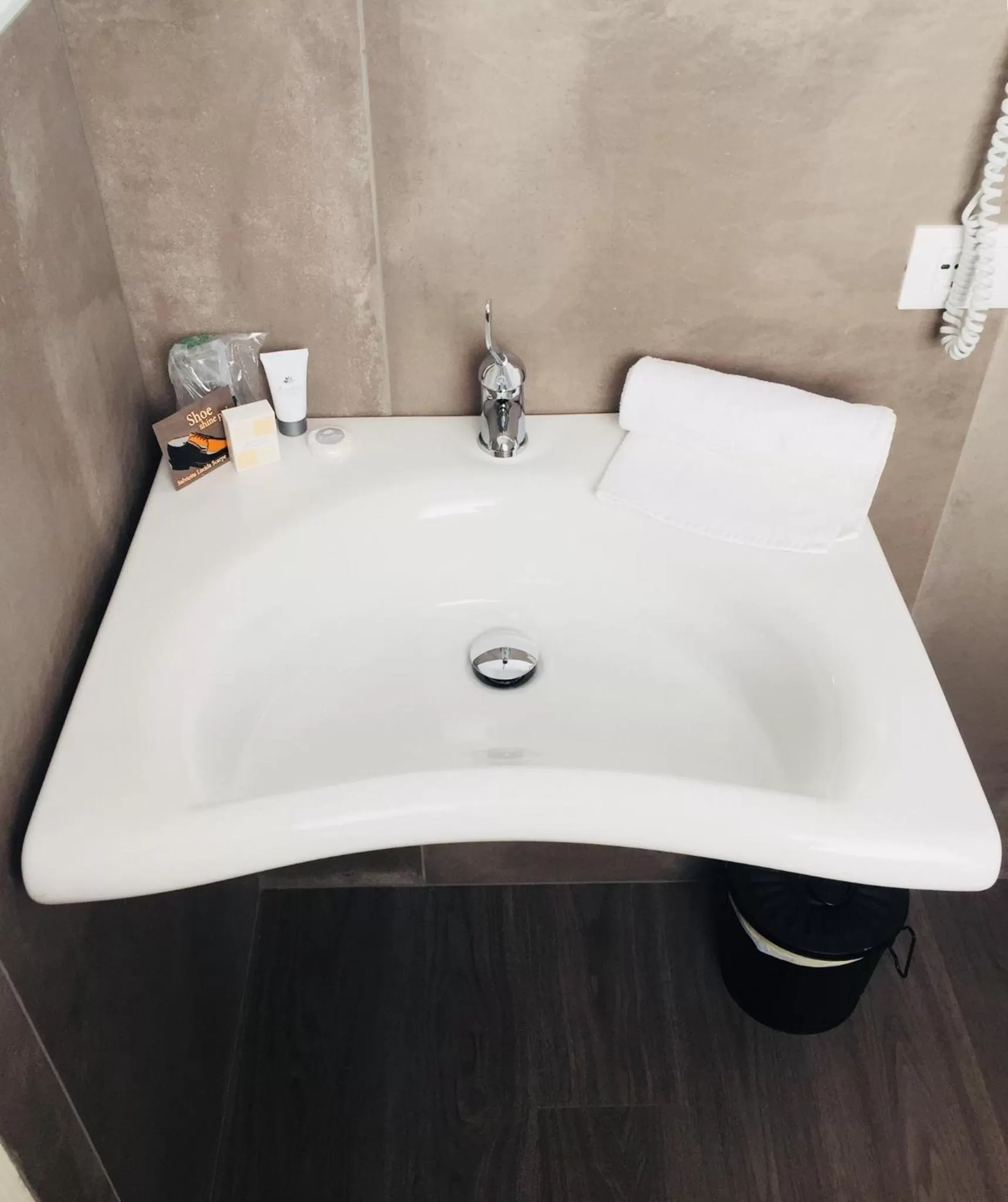 Bathroom in Pove 2.4 Hotel