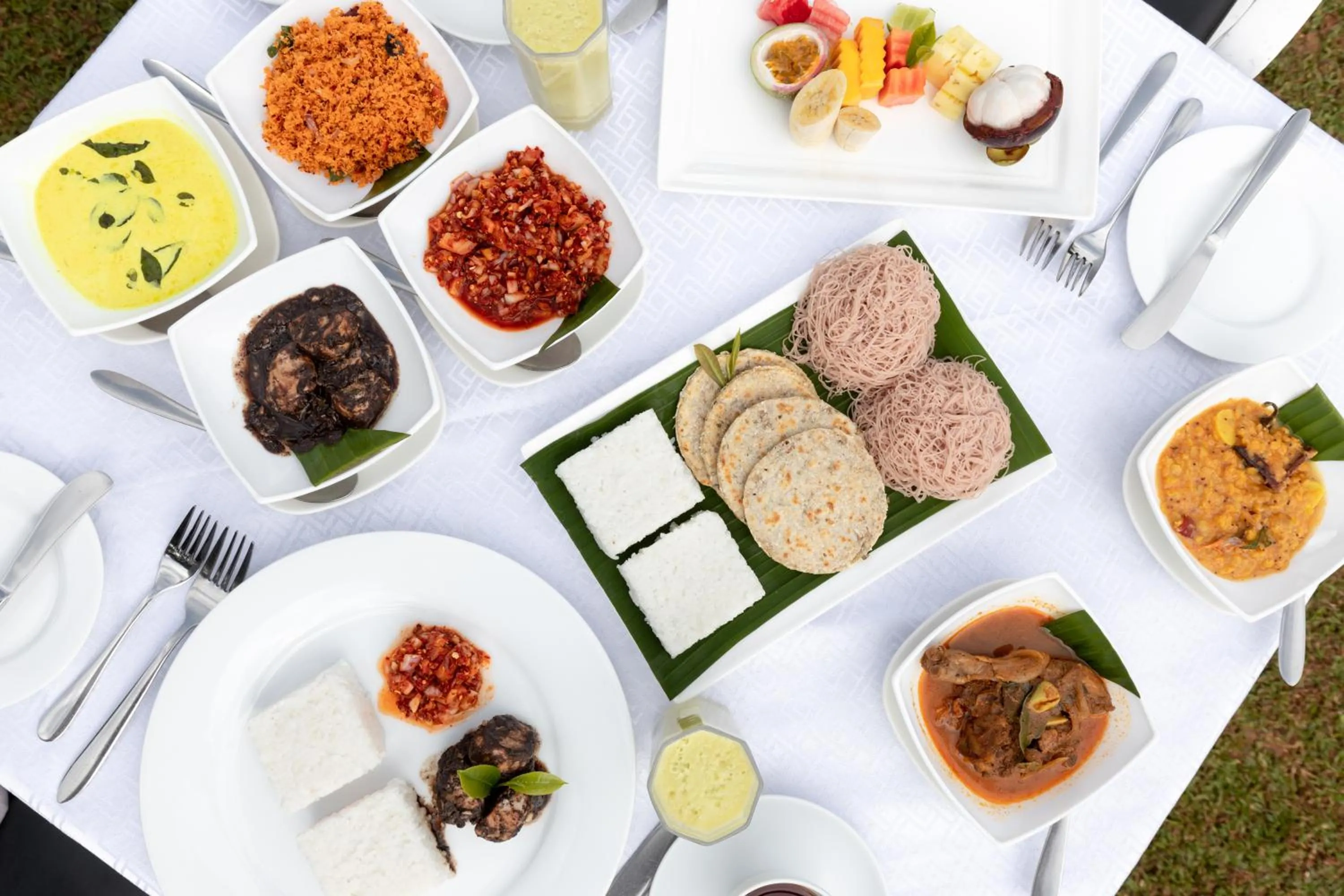 Meals in Mountbatten Bungalow- Thema Collection