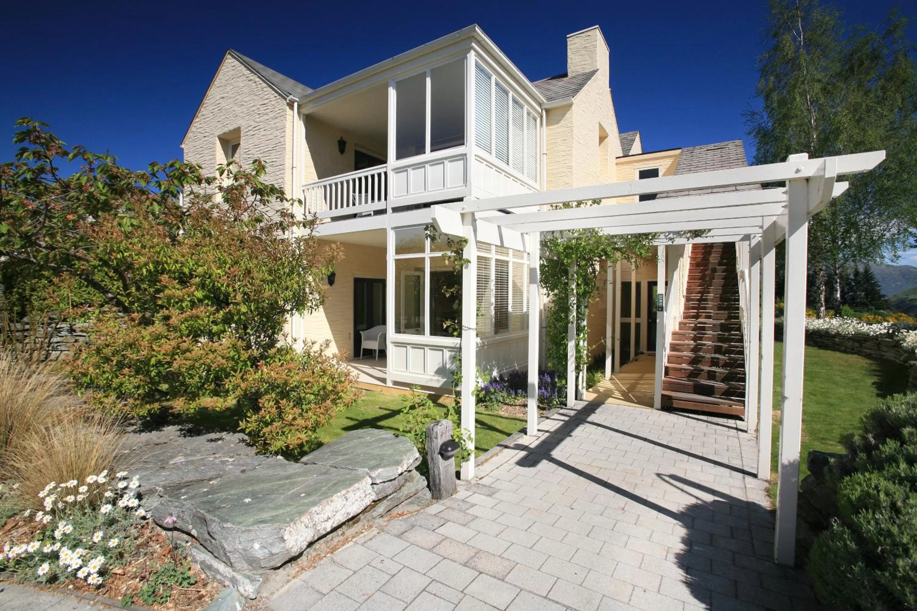 Facade/entrance in Millbrook Resort