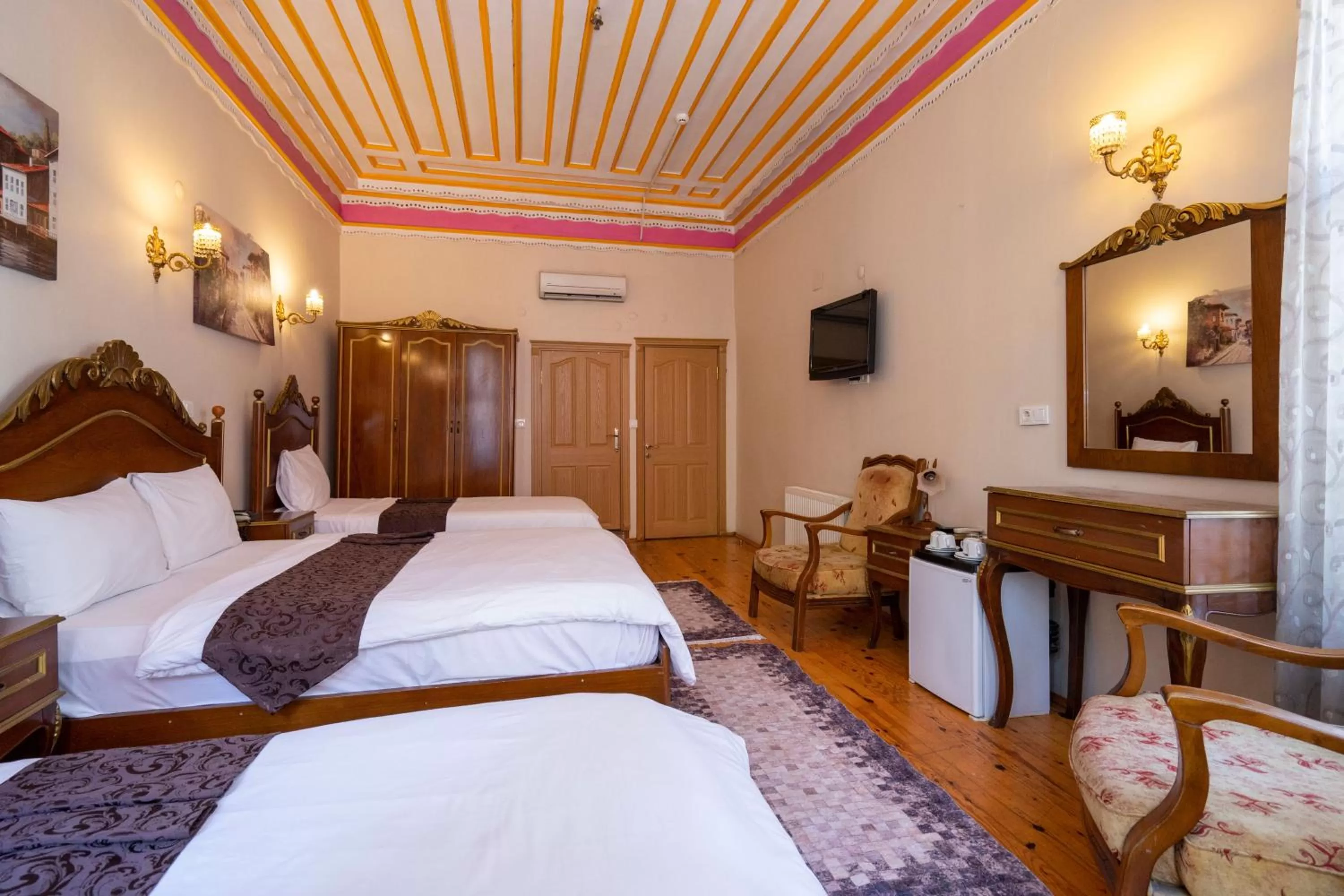 Bed in Hotel Gedikpasa Family