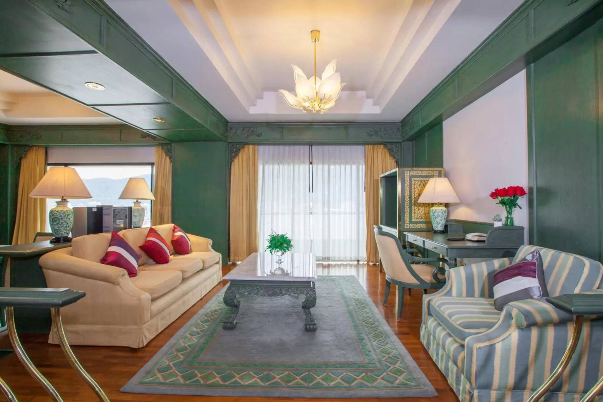 Living room in Chiangmai Grandview Hotel & Convention Center