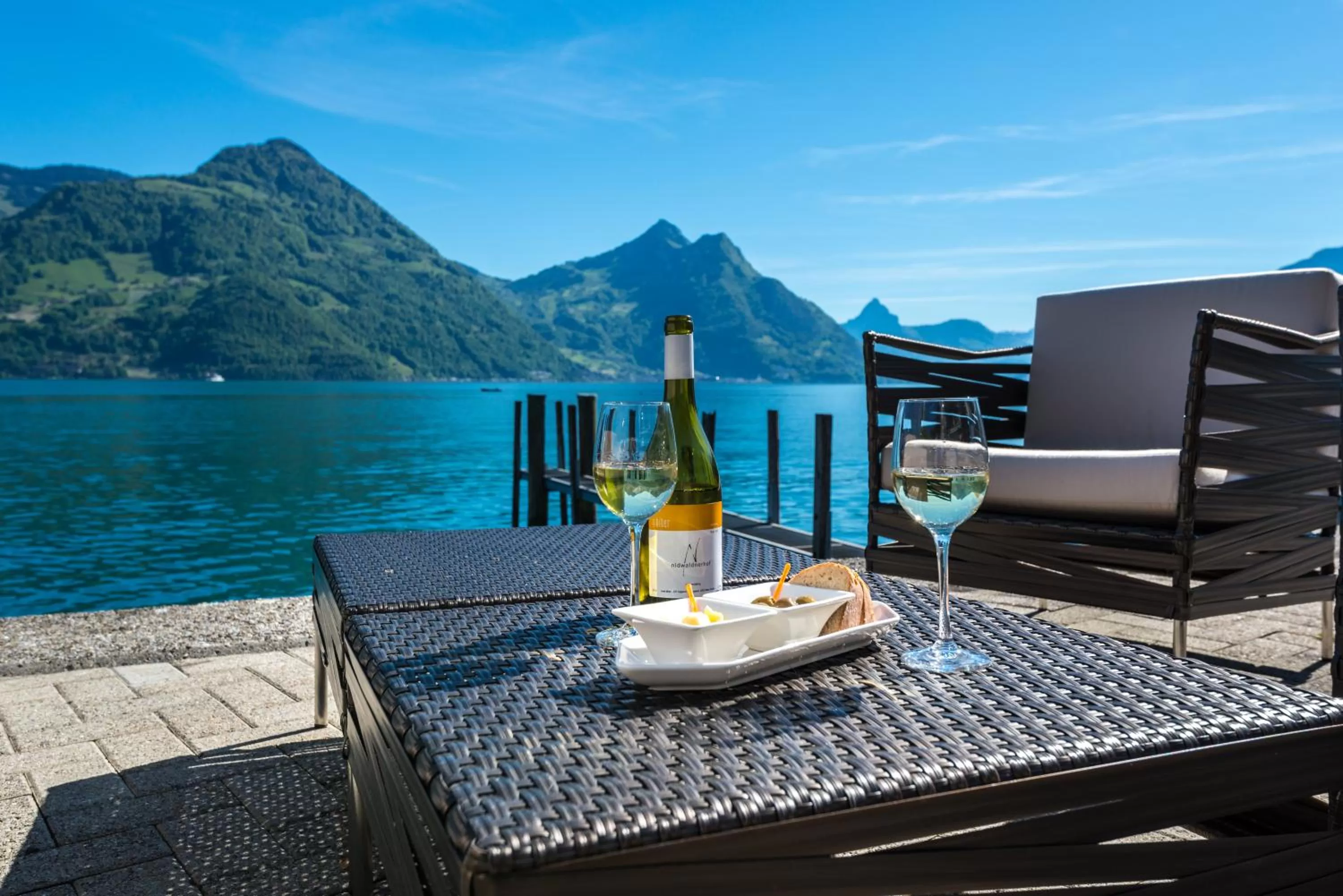 Balcony/Terrace in Hotel Nidwaldnerhof direkt am See