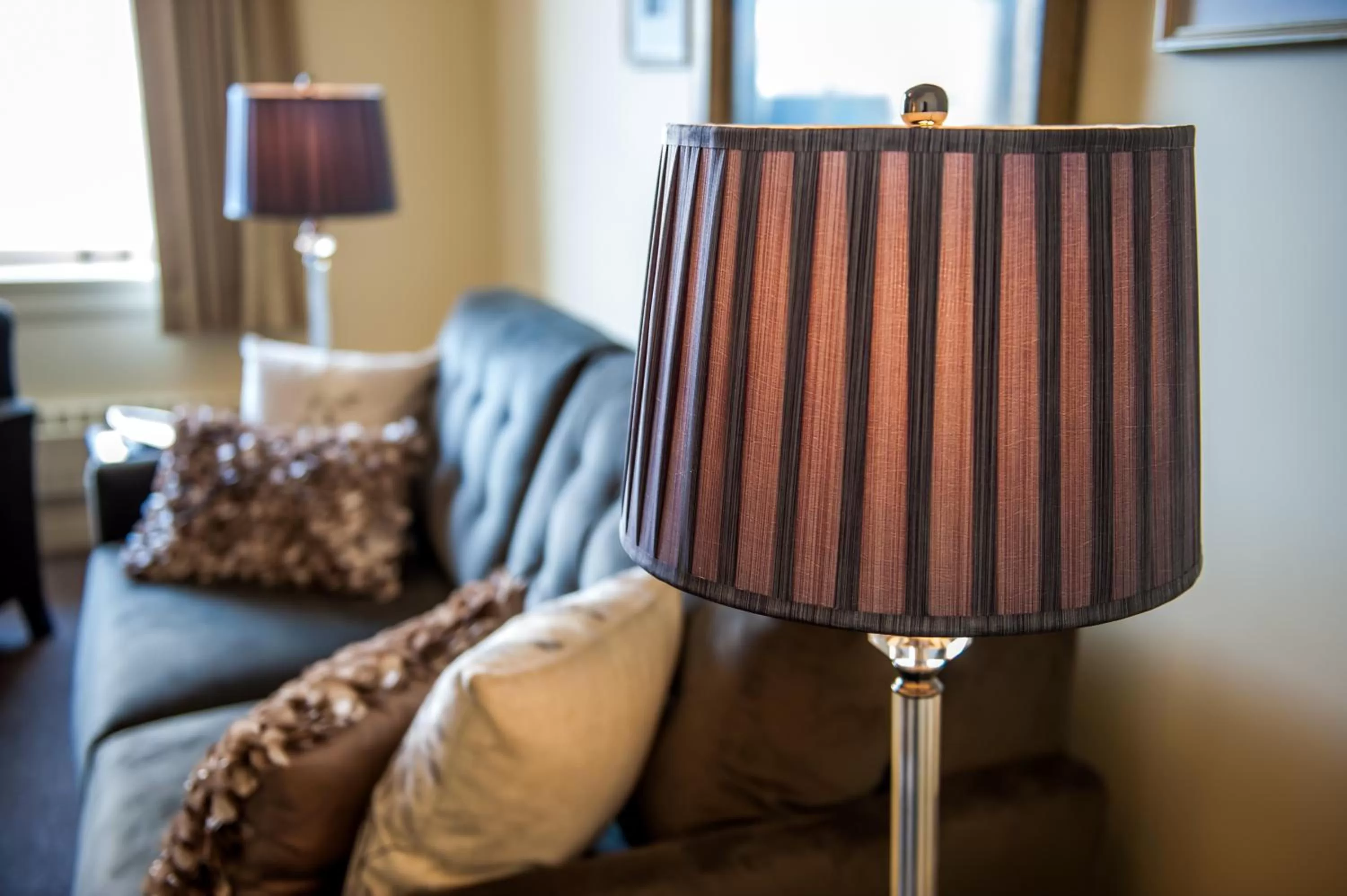 Living room in The Inn at the Union Club of British Columbia