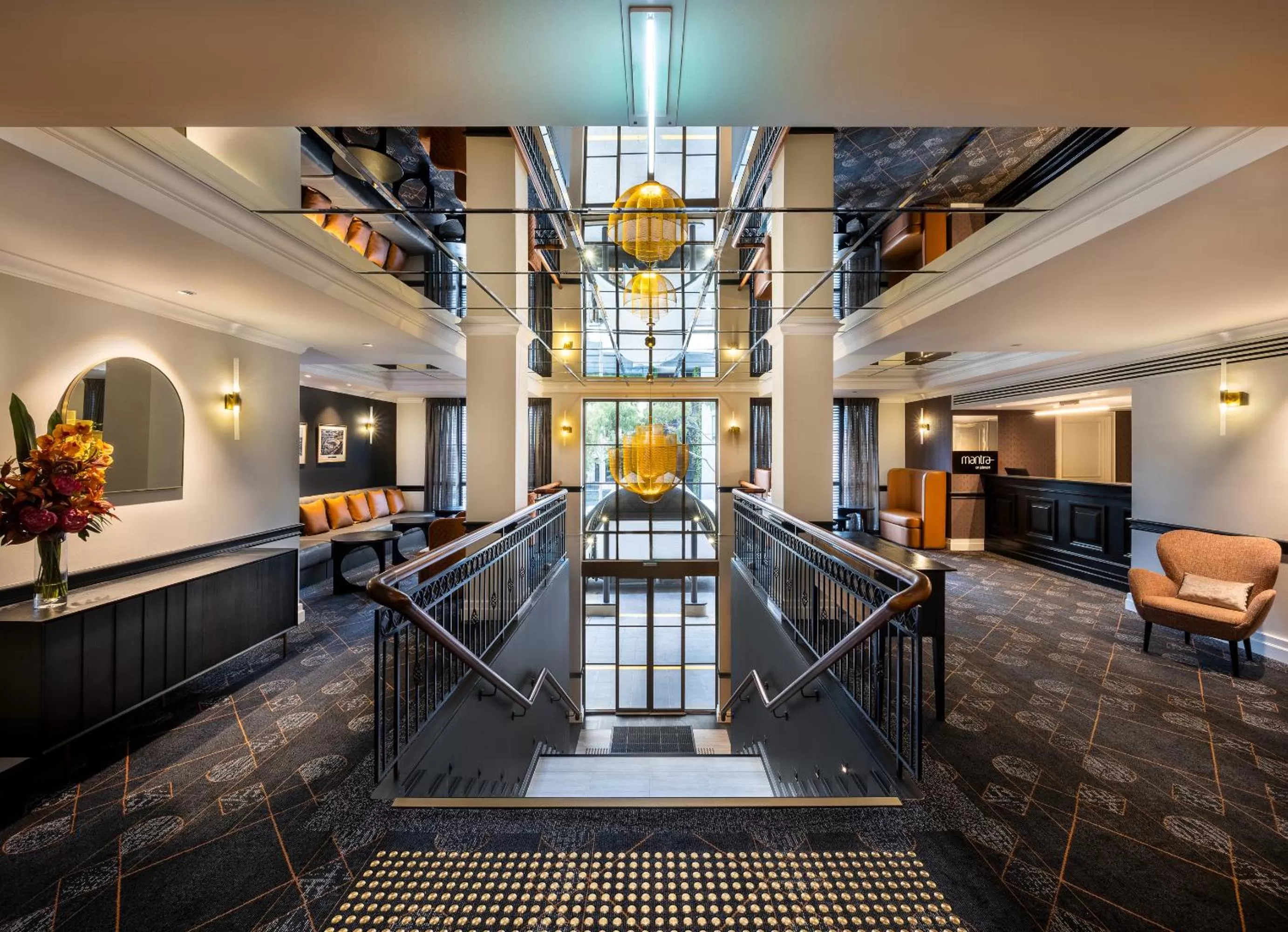 Lobby or reception in Mantra on Jolimont Melbourne