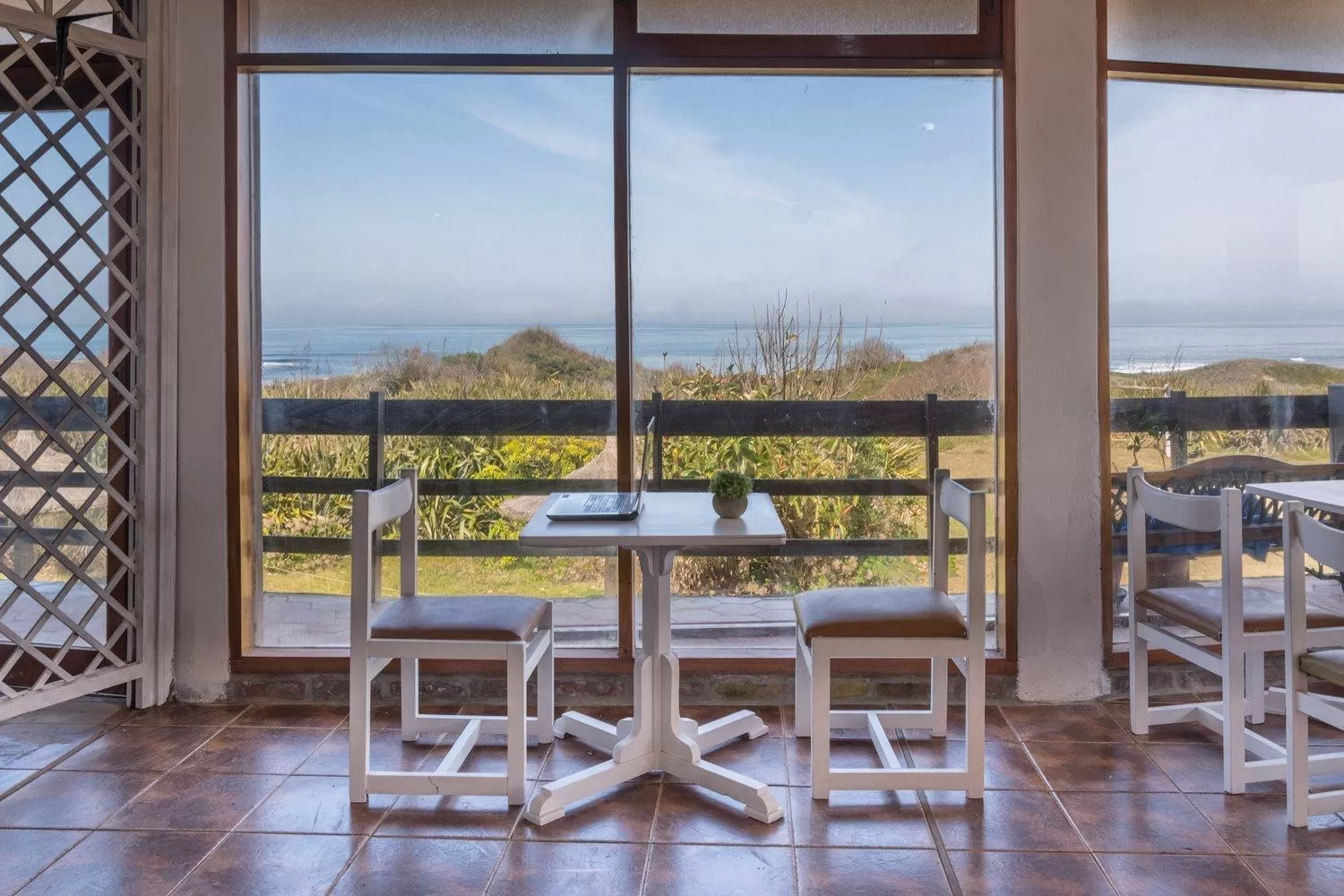 Lounge or bar in Portobello Suites Hotel