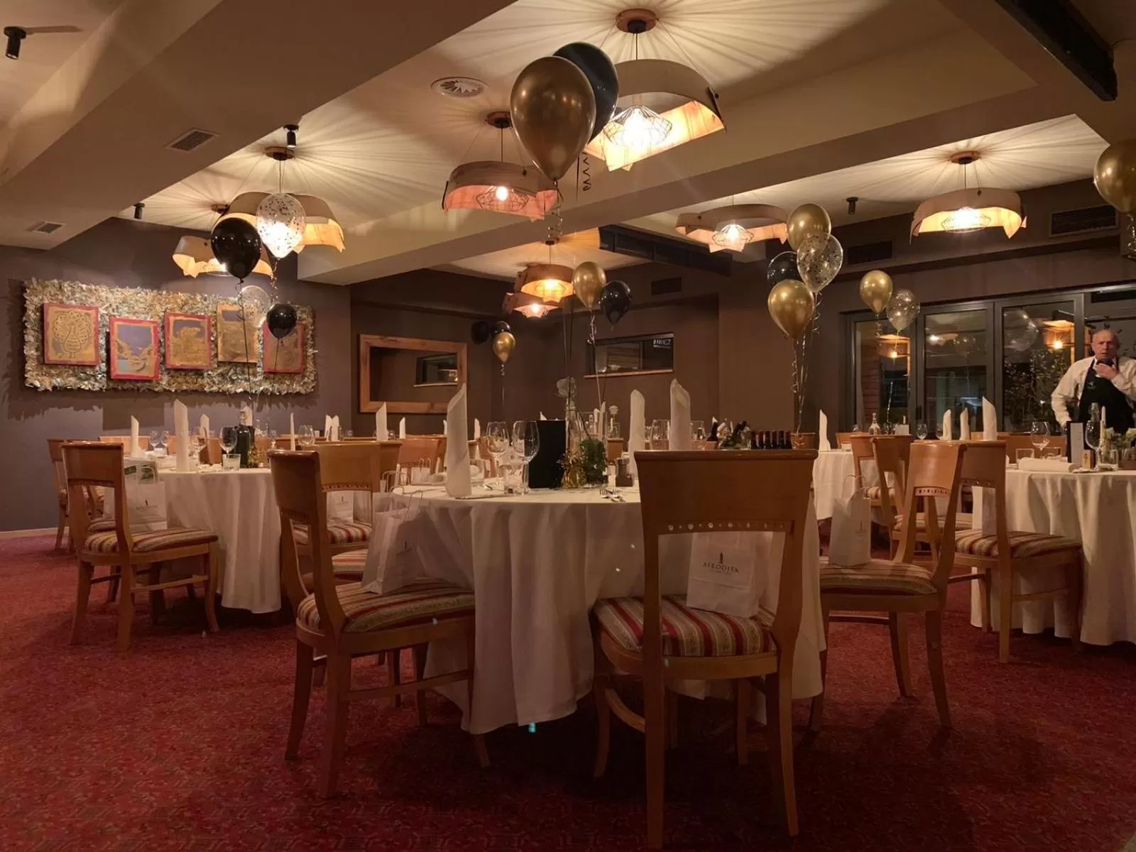 Restaurant/places to eat in Hotel Kunst