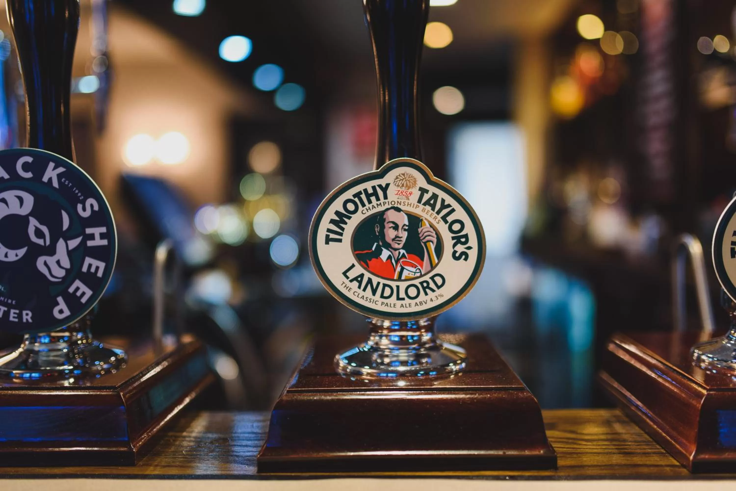 Food and drinks in Black Bull Hotel