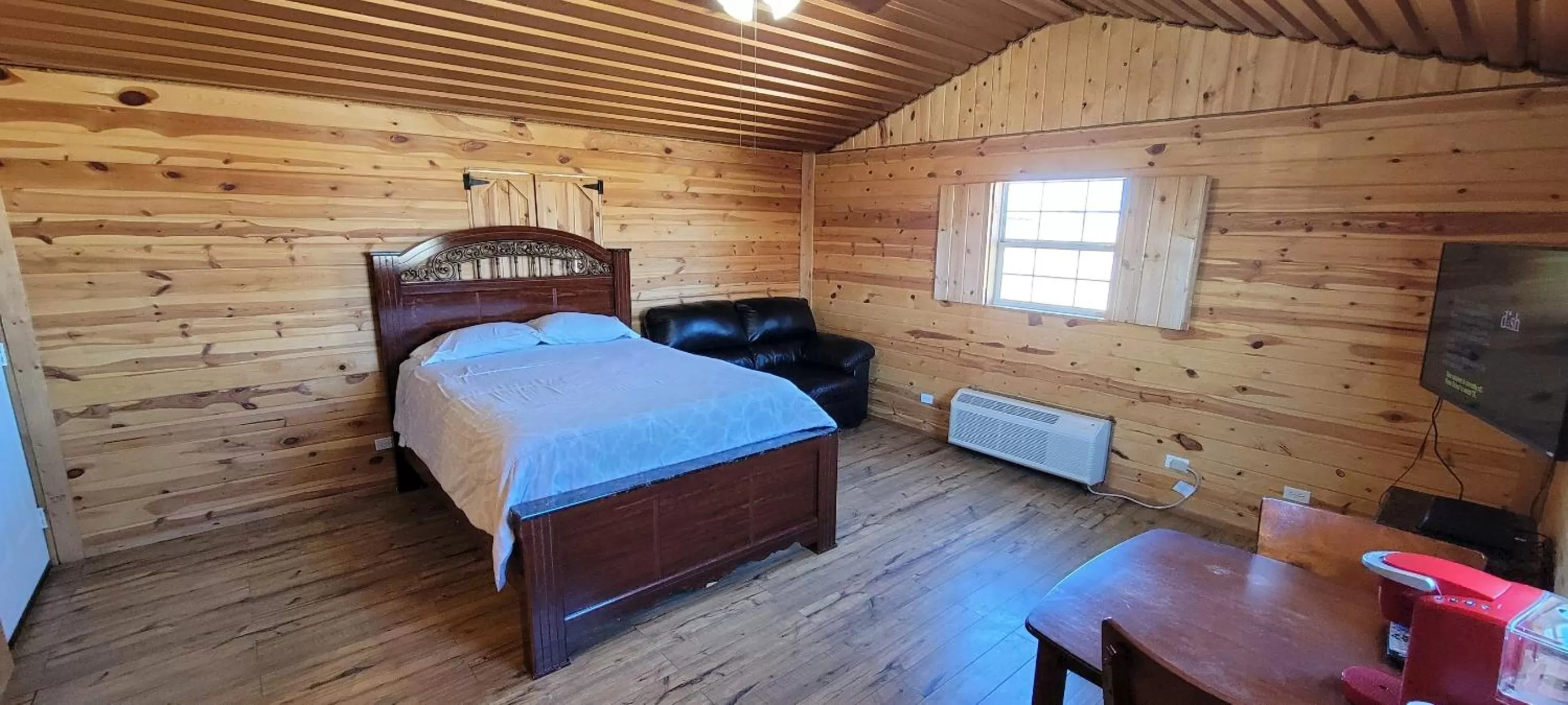 Bed in Stateline Cabin