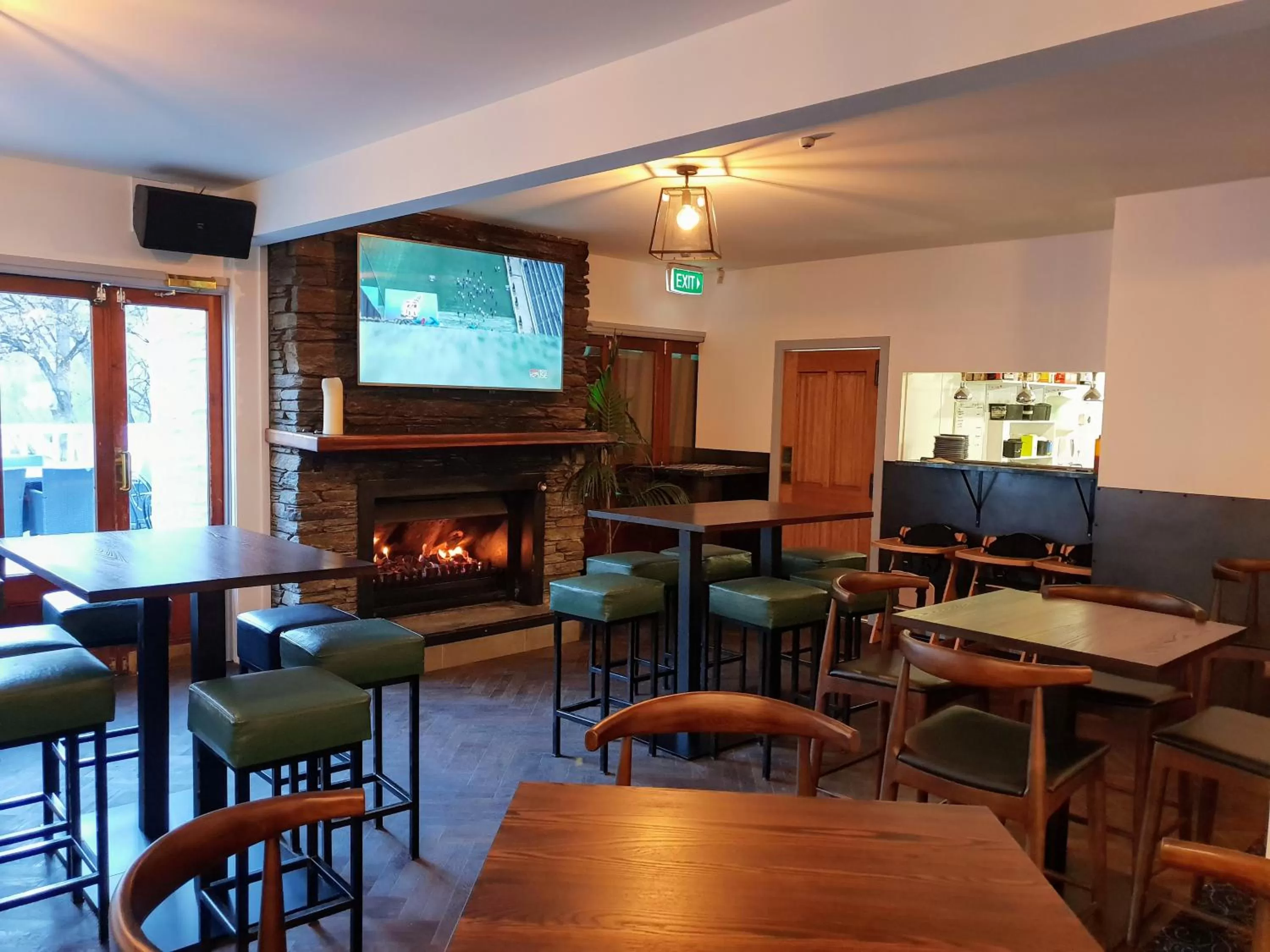 Restaurant/places to eat in New Orleans Hotel